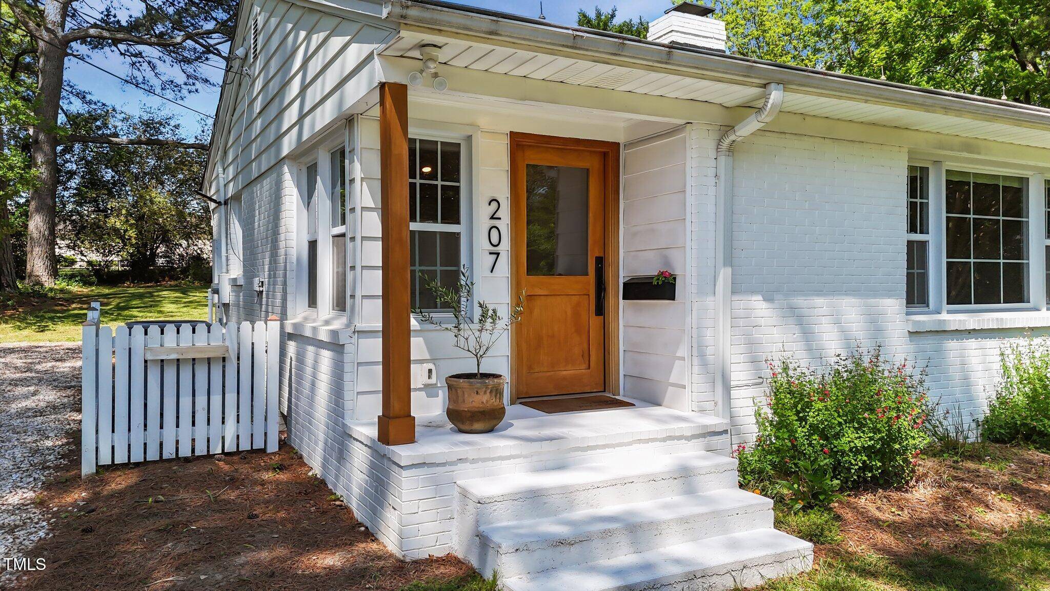 Fuquay Varina, NC 27526,207 N Aiken Street