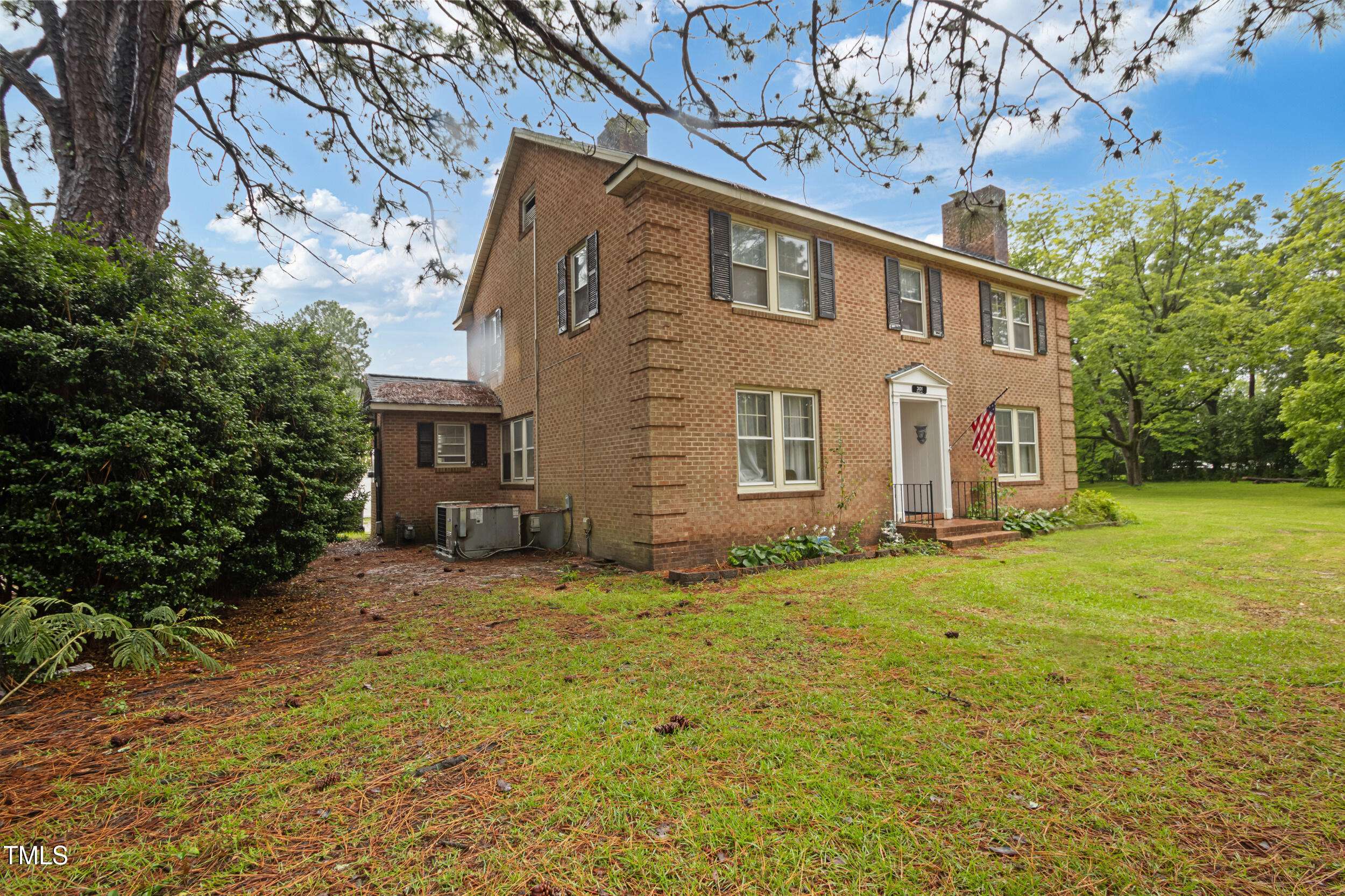 Raeford, NC 28376,301 Harris Avenue