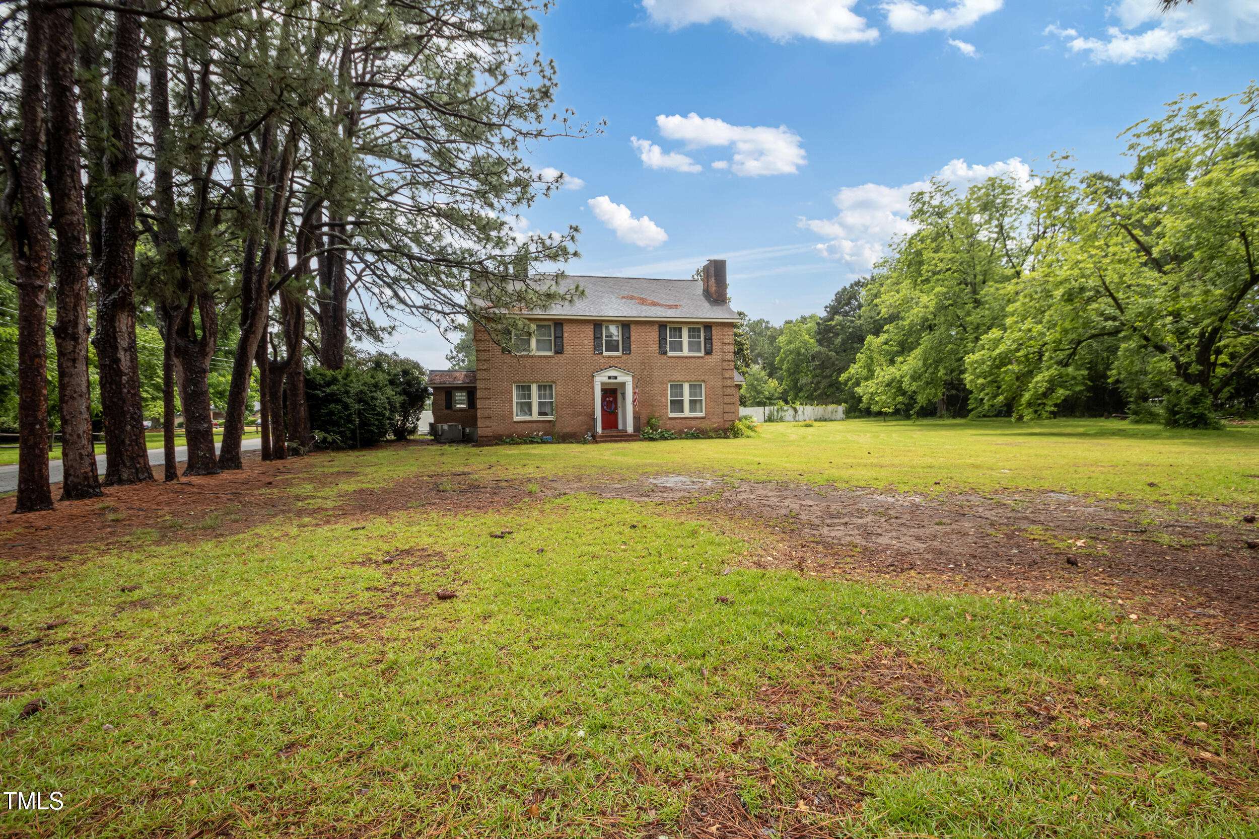 Raeford, NC 28376,301 Harris Avenue