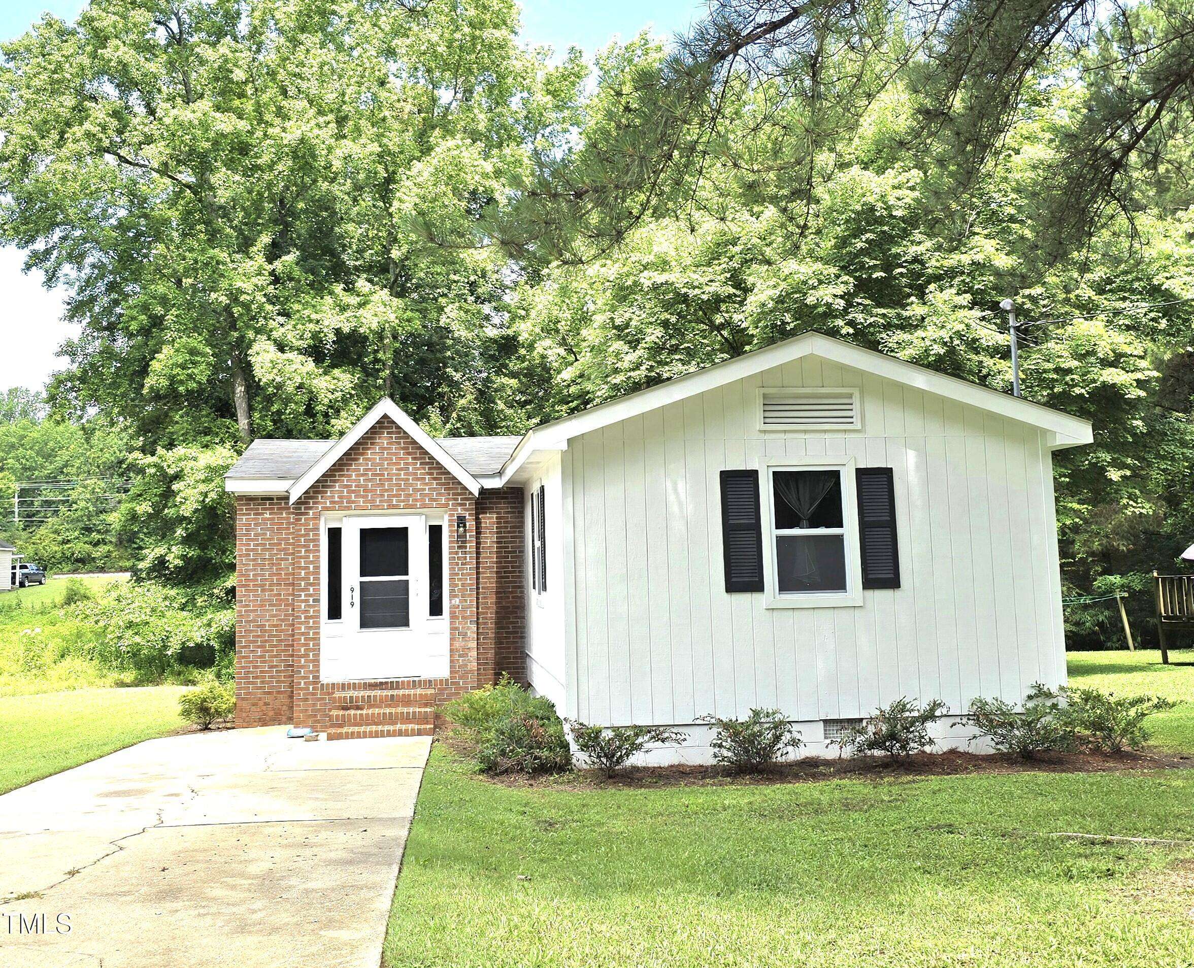 Fremont, NC 27830,919 S Chestnut Street