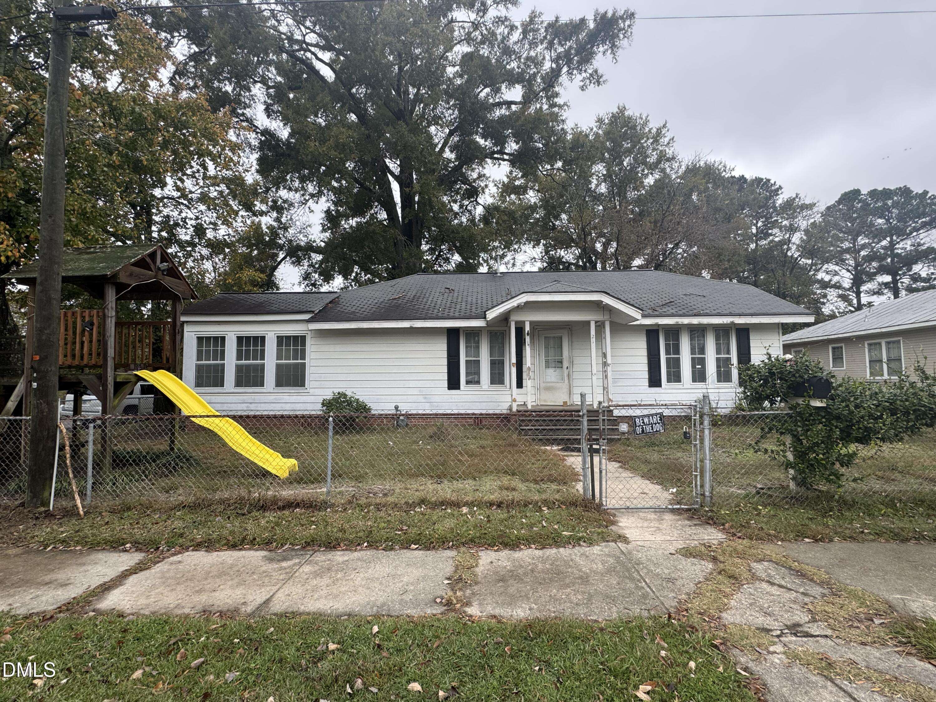 Smithfield, NC 27577,212 S Sixth Street