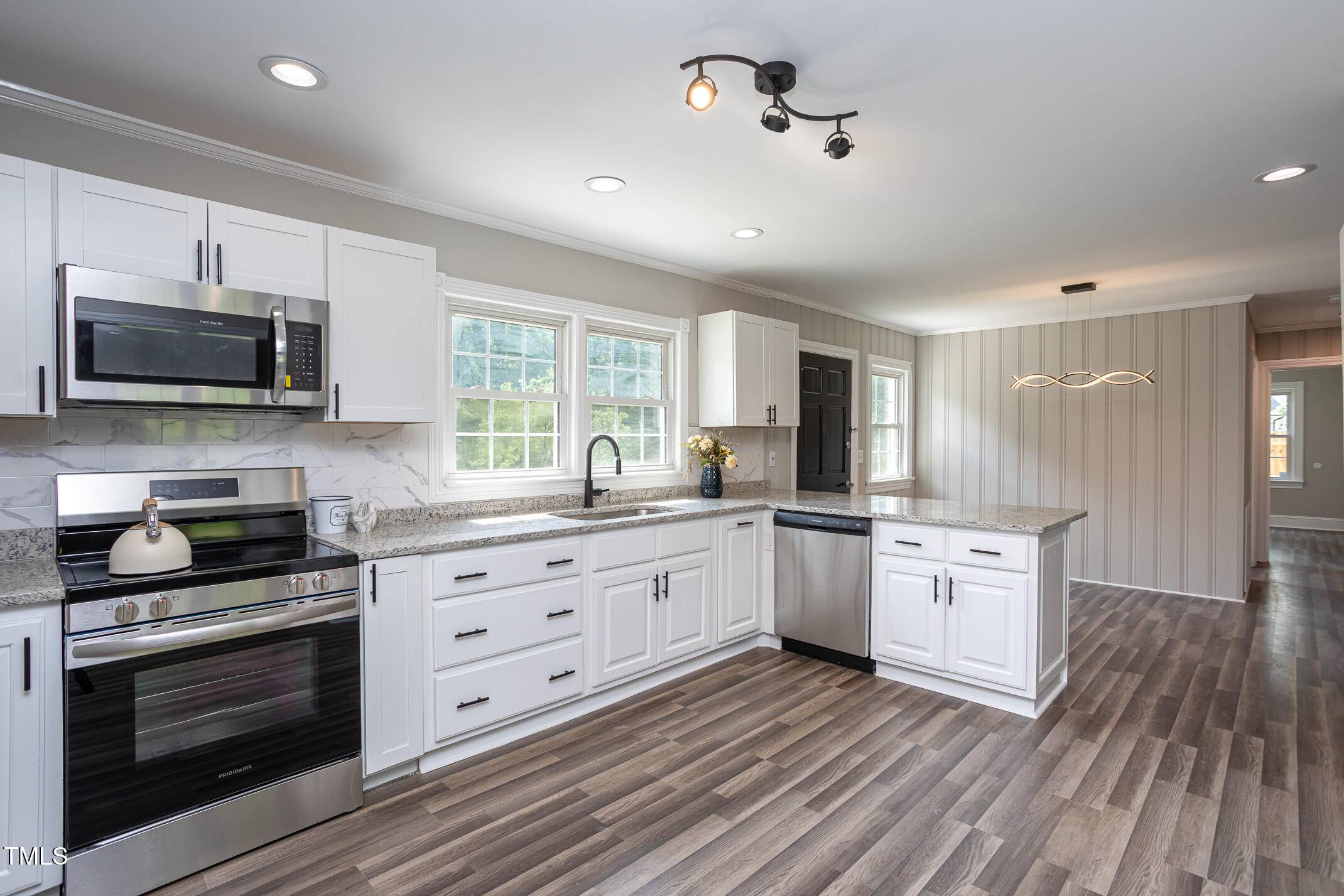 Four Oaks, NC 27524,1067 Thompson Road