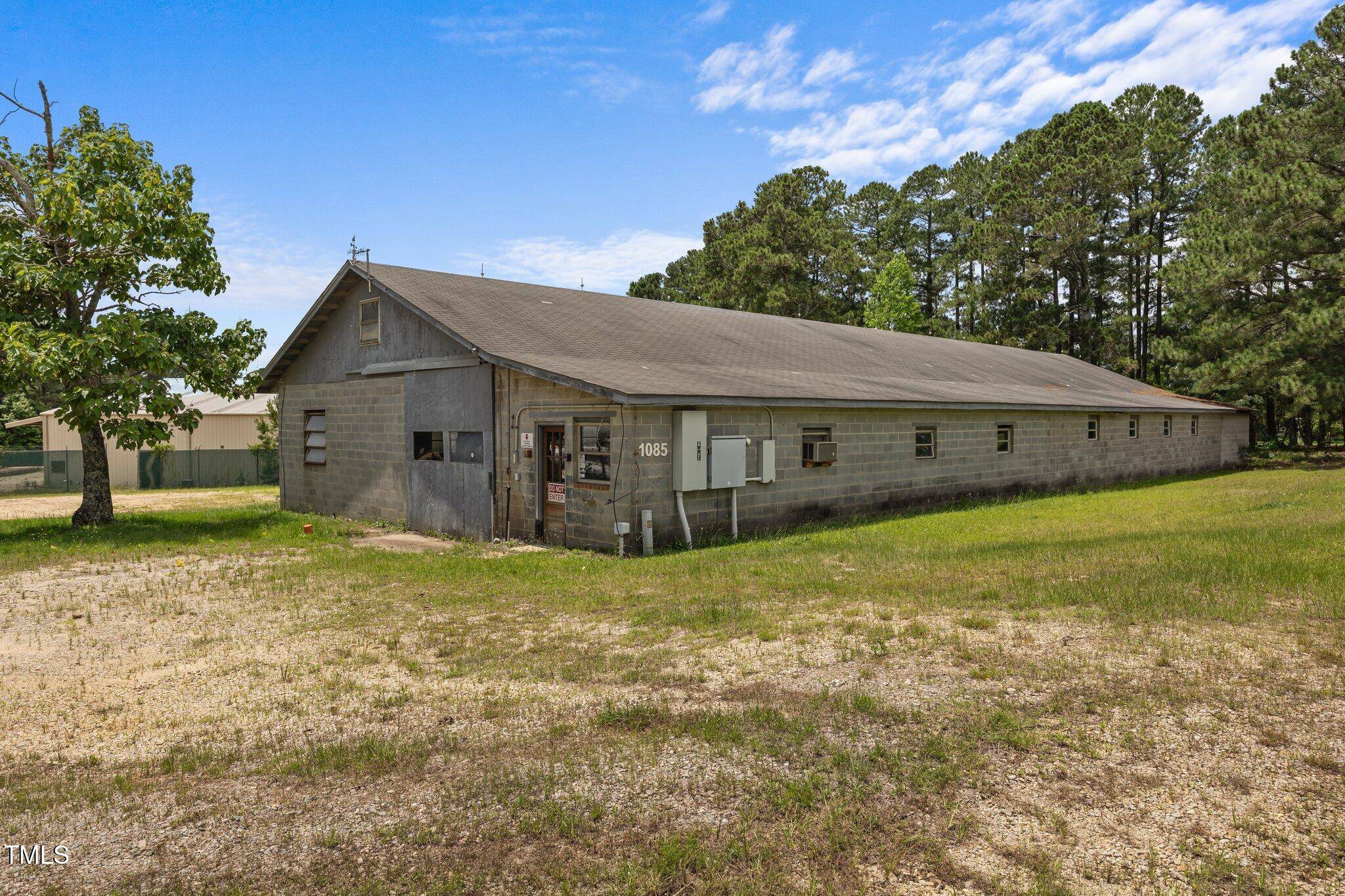 Lillington, NC 27546,1085 Old Us 421