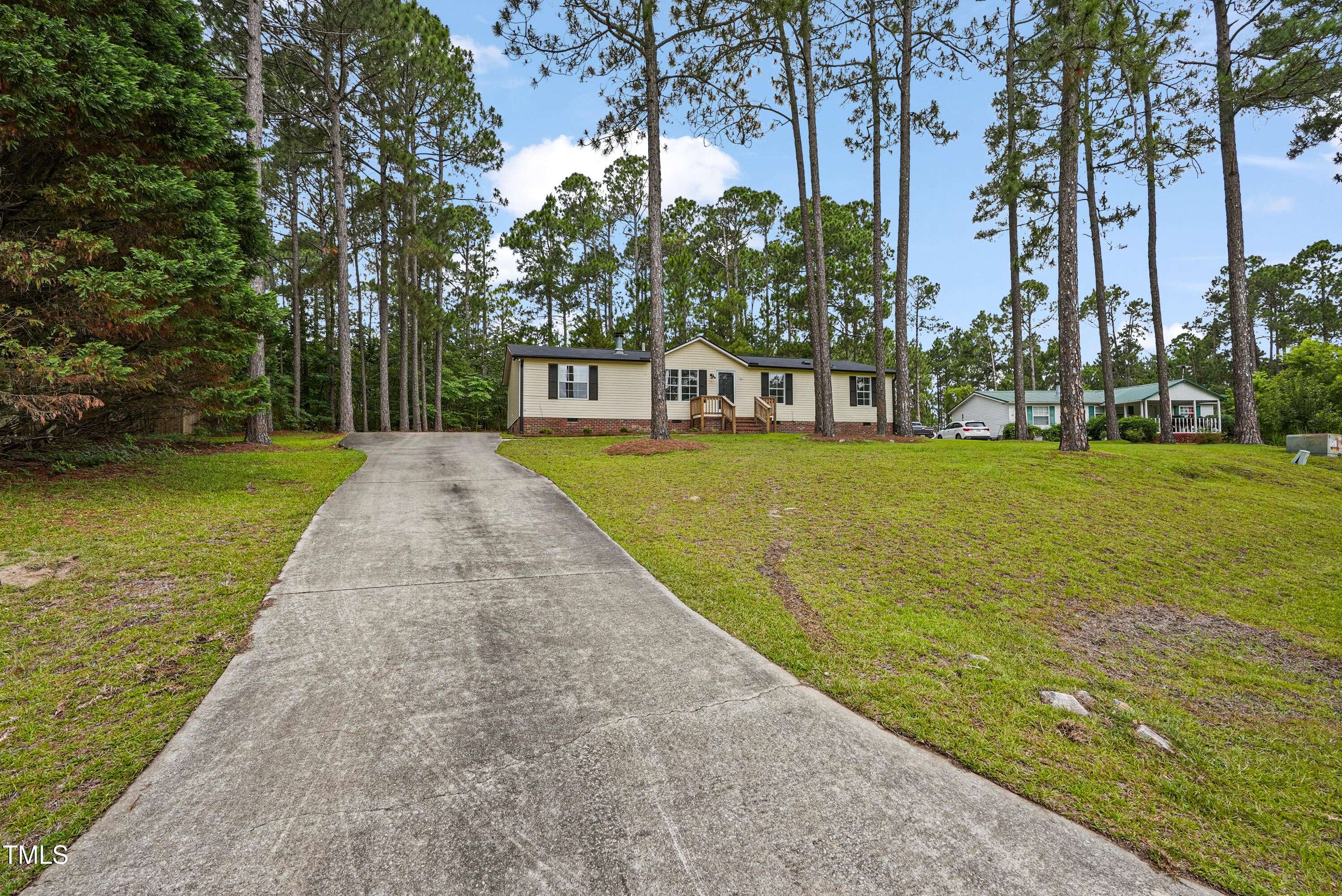 Sanford, NC 27332,101 Hunter Field