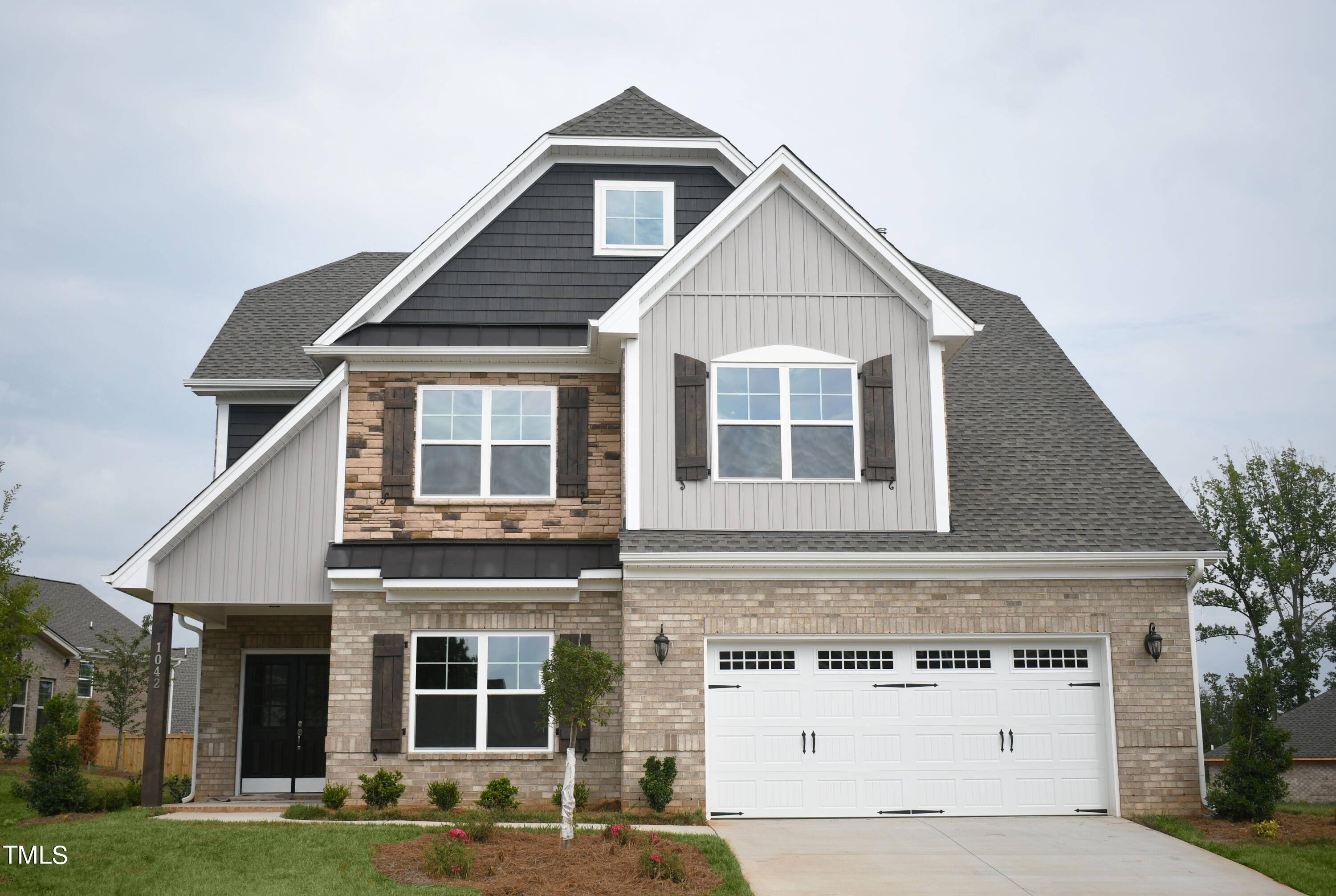 Burlington, NC 27215,1042 Tulloch Court Court #213