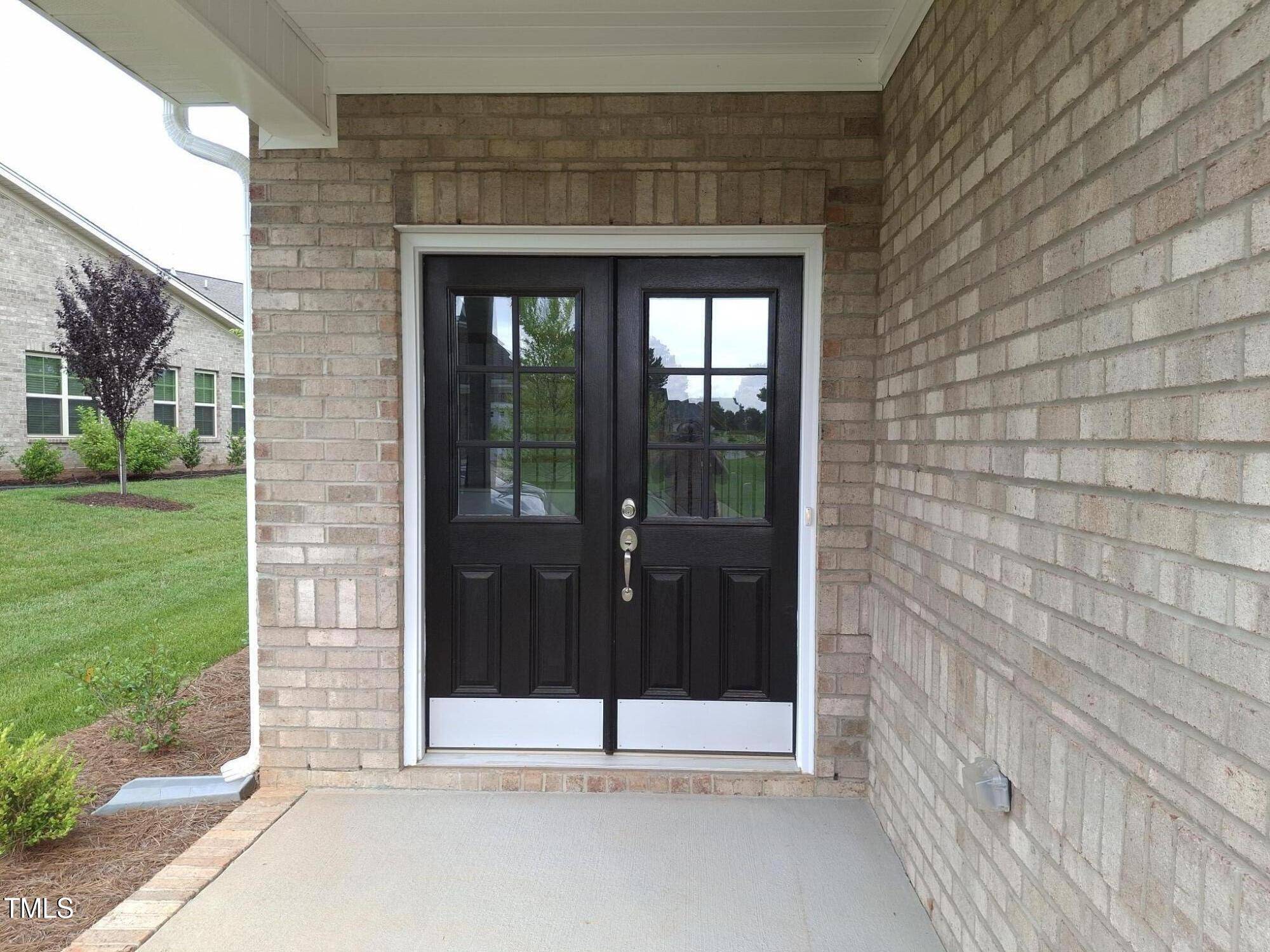 Burlington, NC 27215,1042 Tulloch Court Court #213