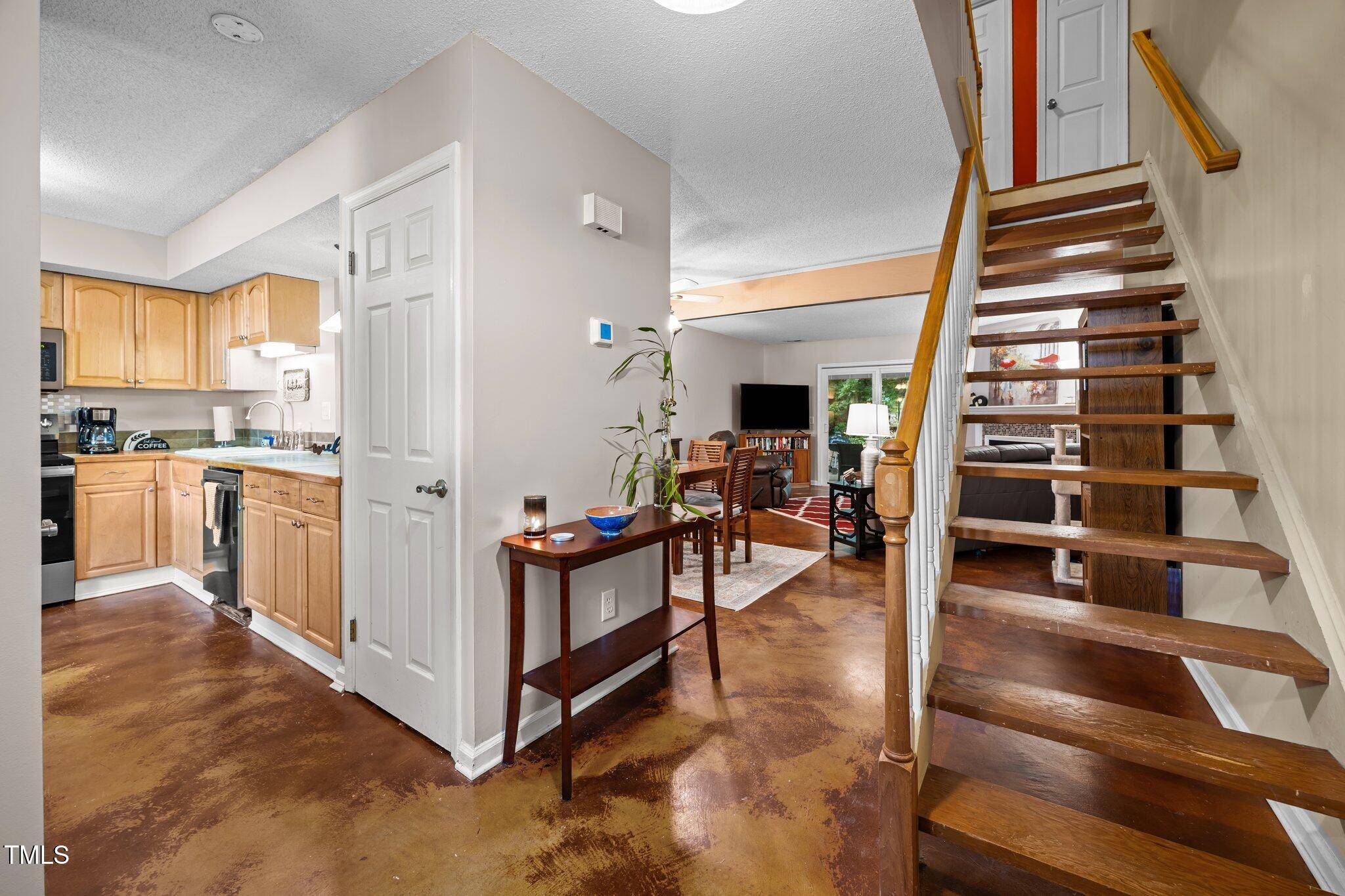 Raleigh, NC 27609,6021 Dixon Drive