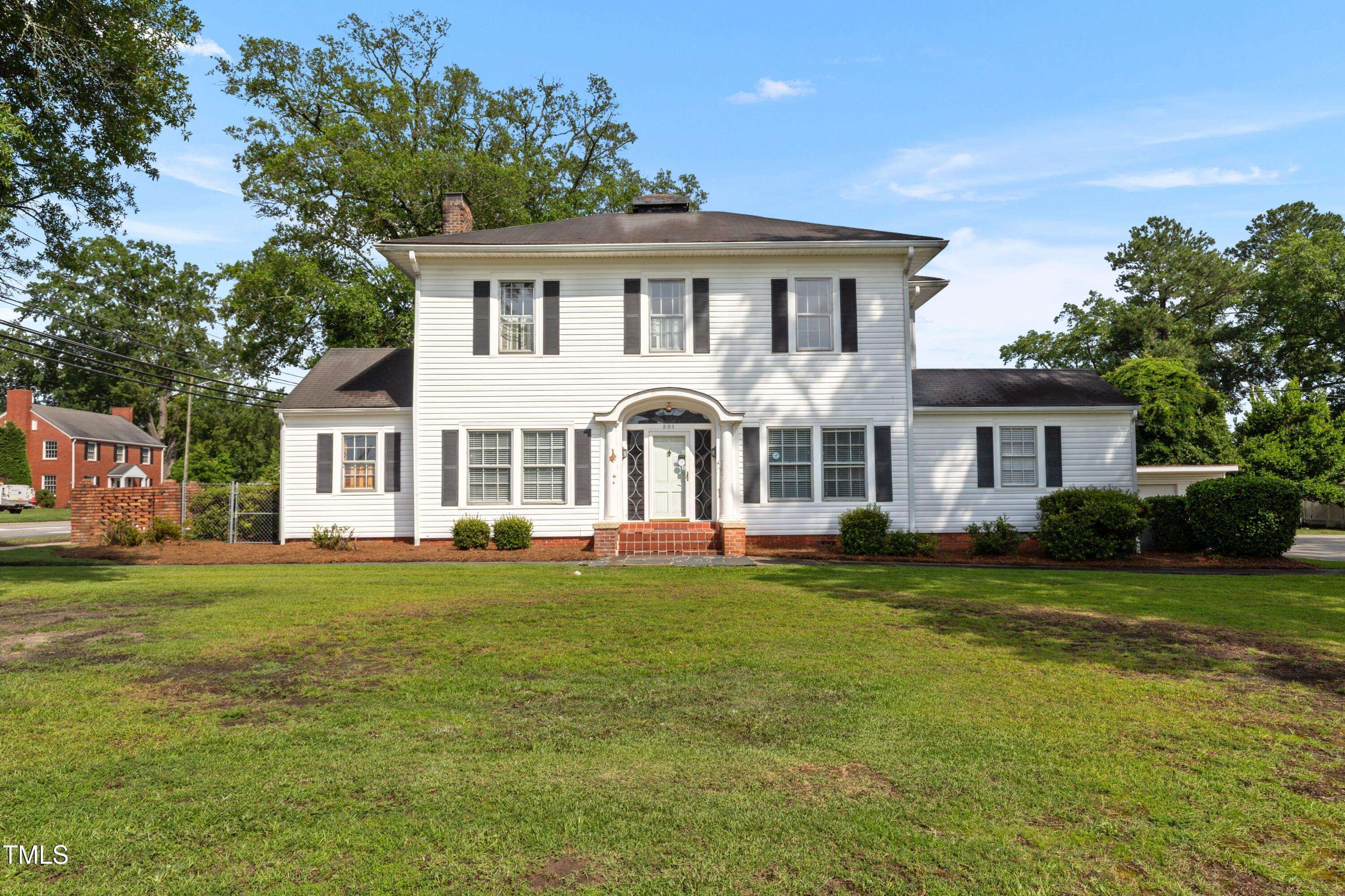 Dunn, NC 28334,201 S Orange Avenue