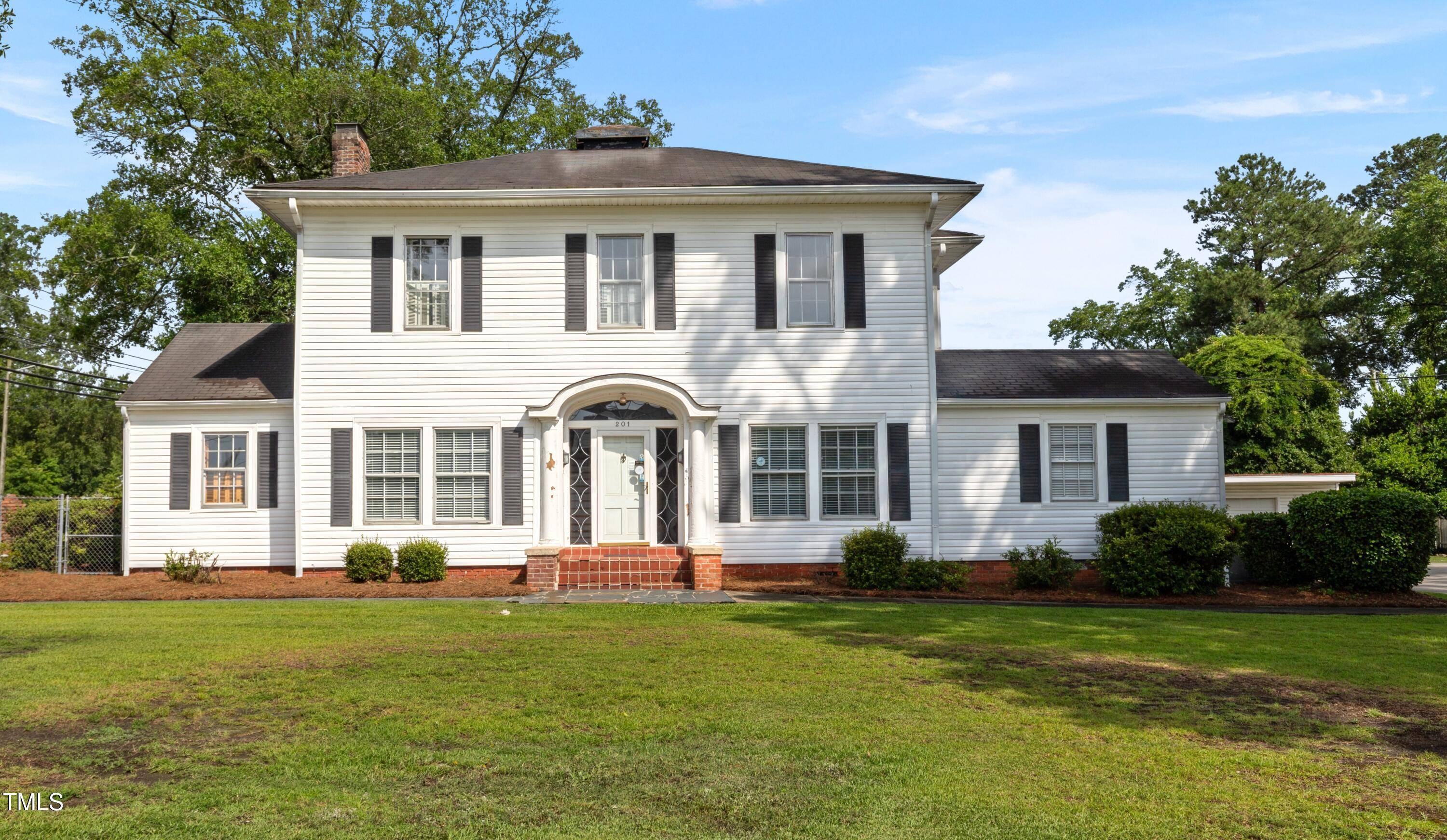 Dunn, NC 28334,201 S Orange Avenue
