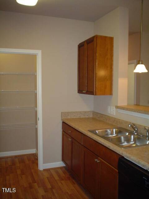 Raleigh, NC 27606,3722 Burt Drive #201