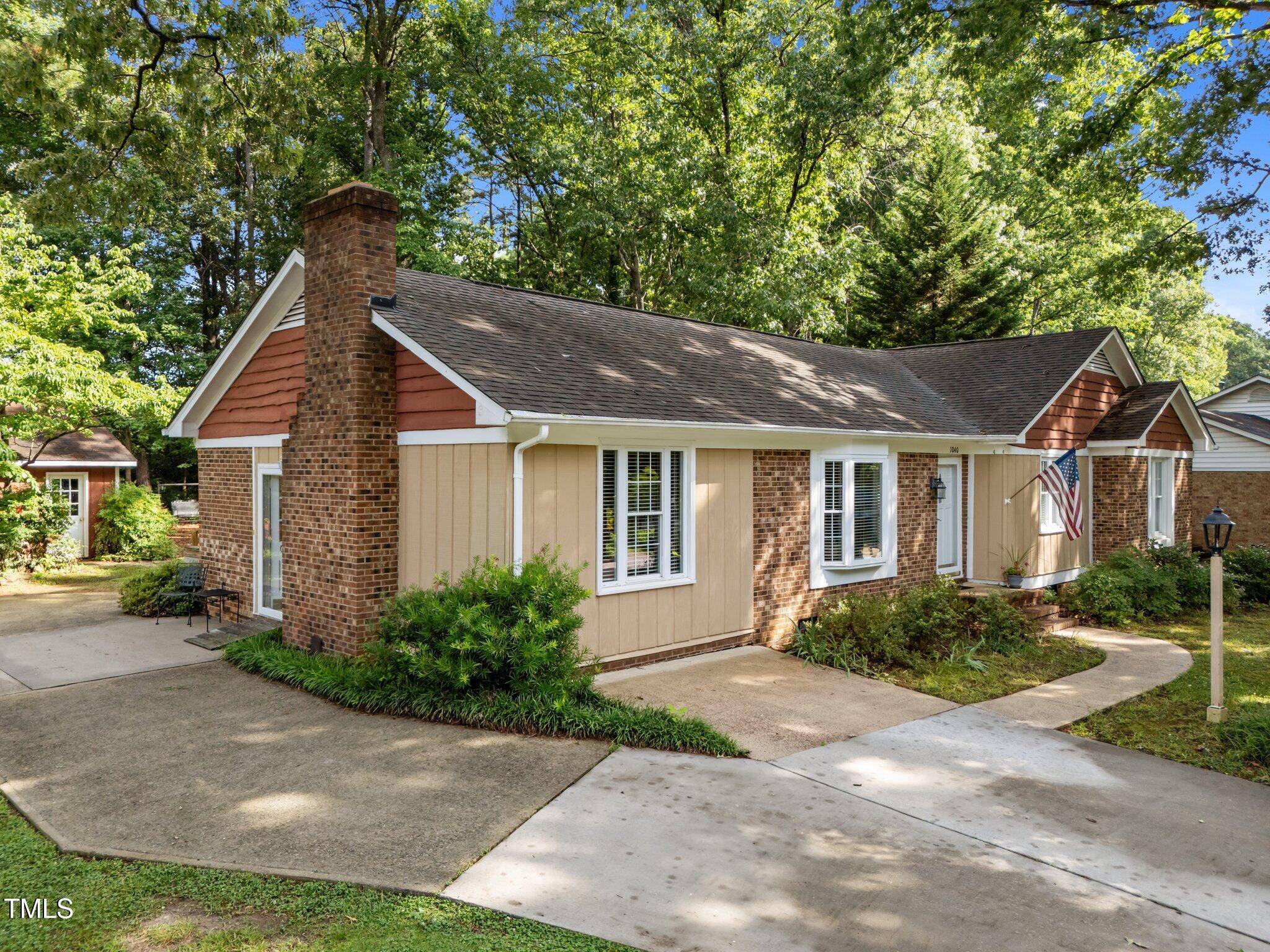 Cary, NC 27511,1040 Ivy Lane