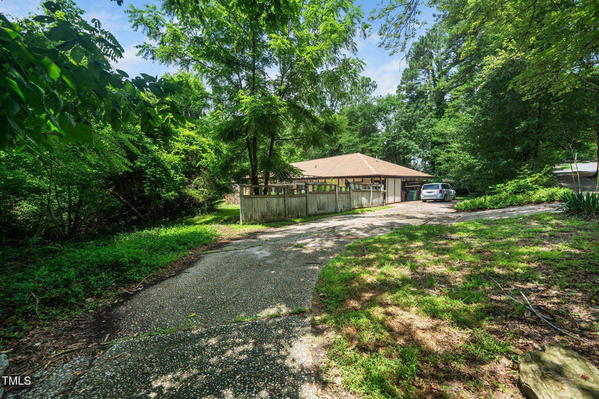 Raleigh, NC 27612,5301 Thayer Drive