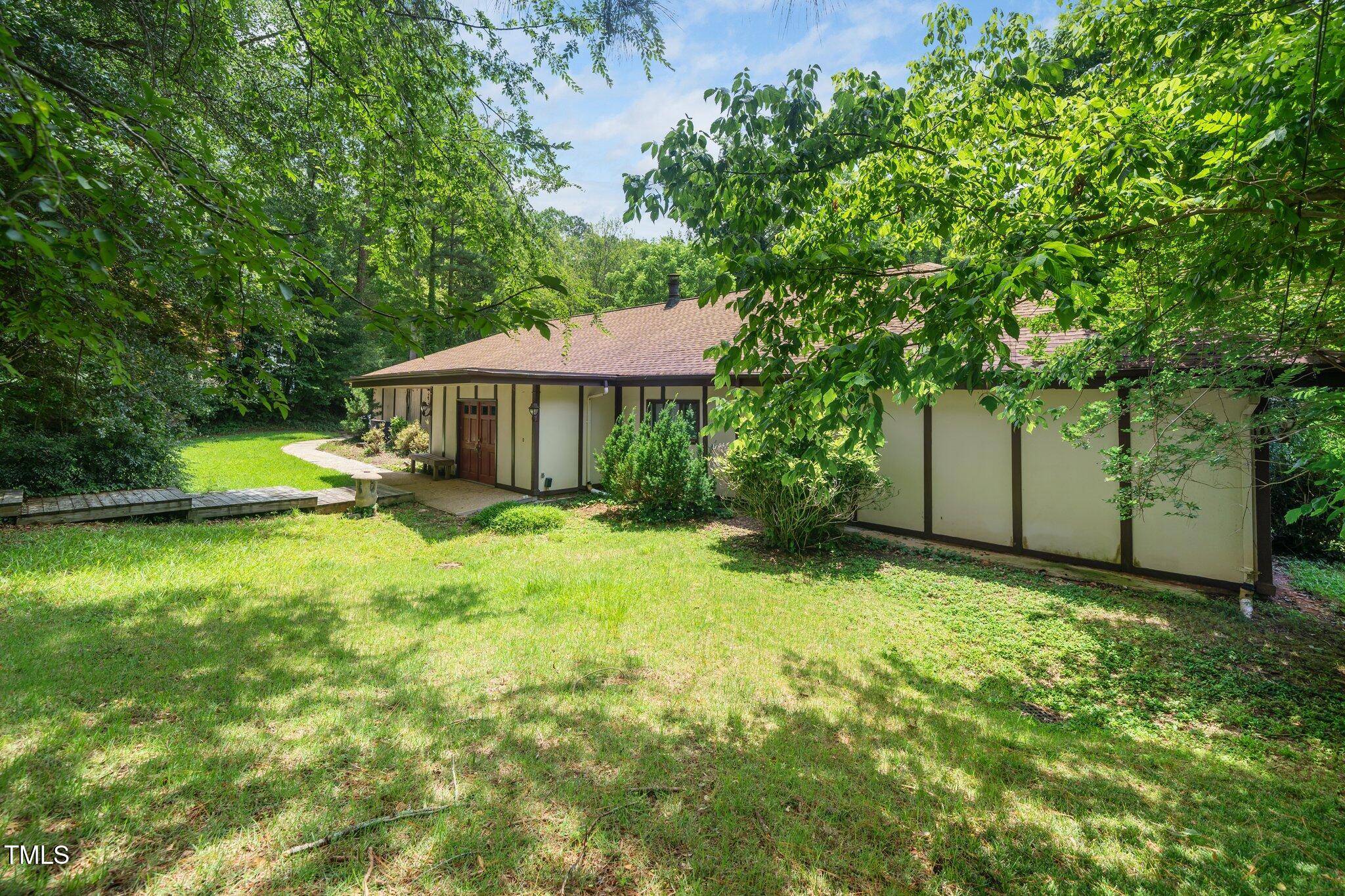 Raleigh, NC 27612,5301 Thayer Drive