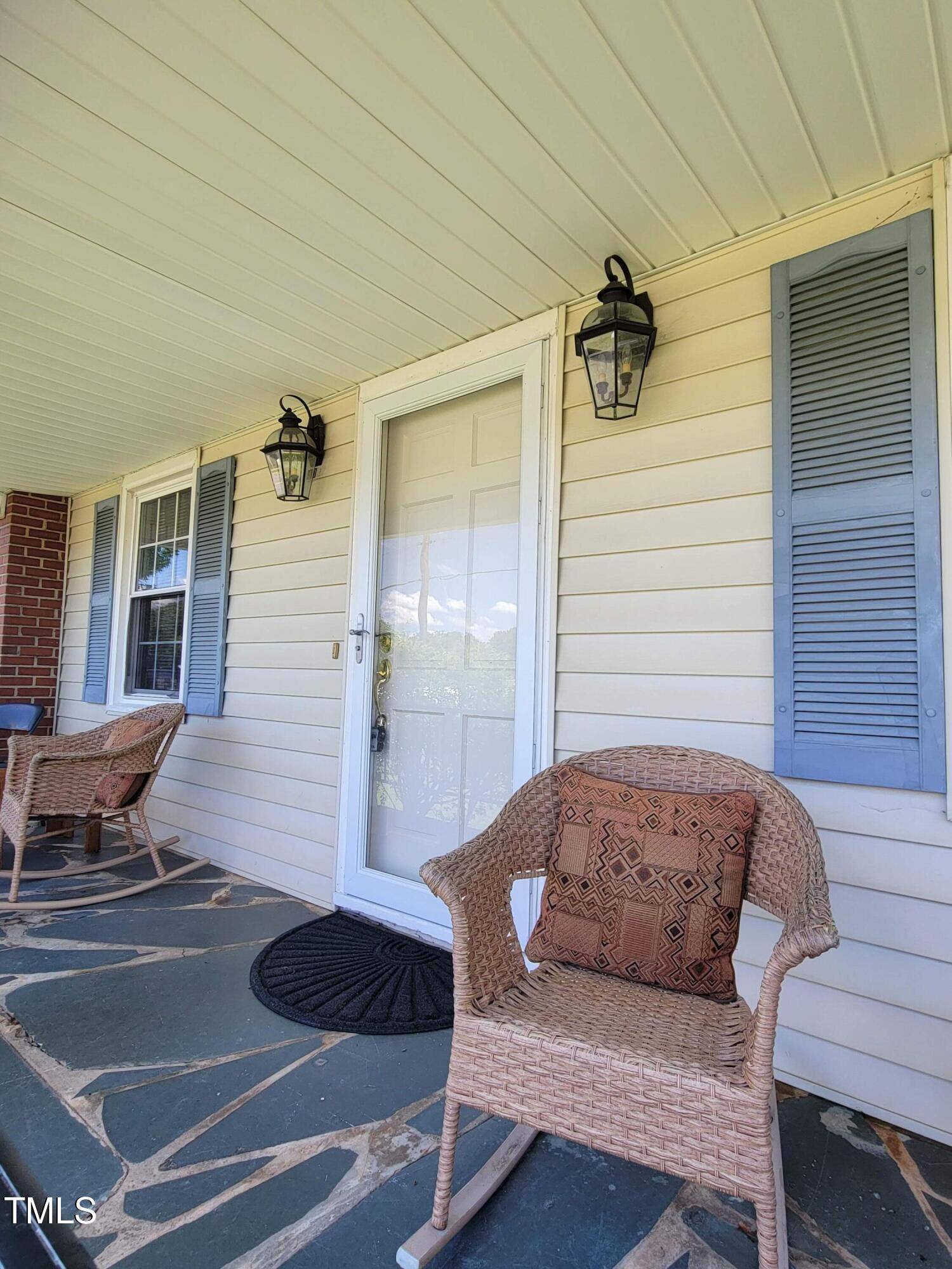 Siler City, NC 27344,411 W Raleigh Street