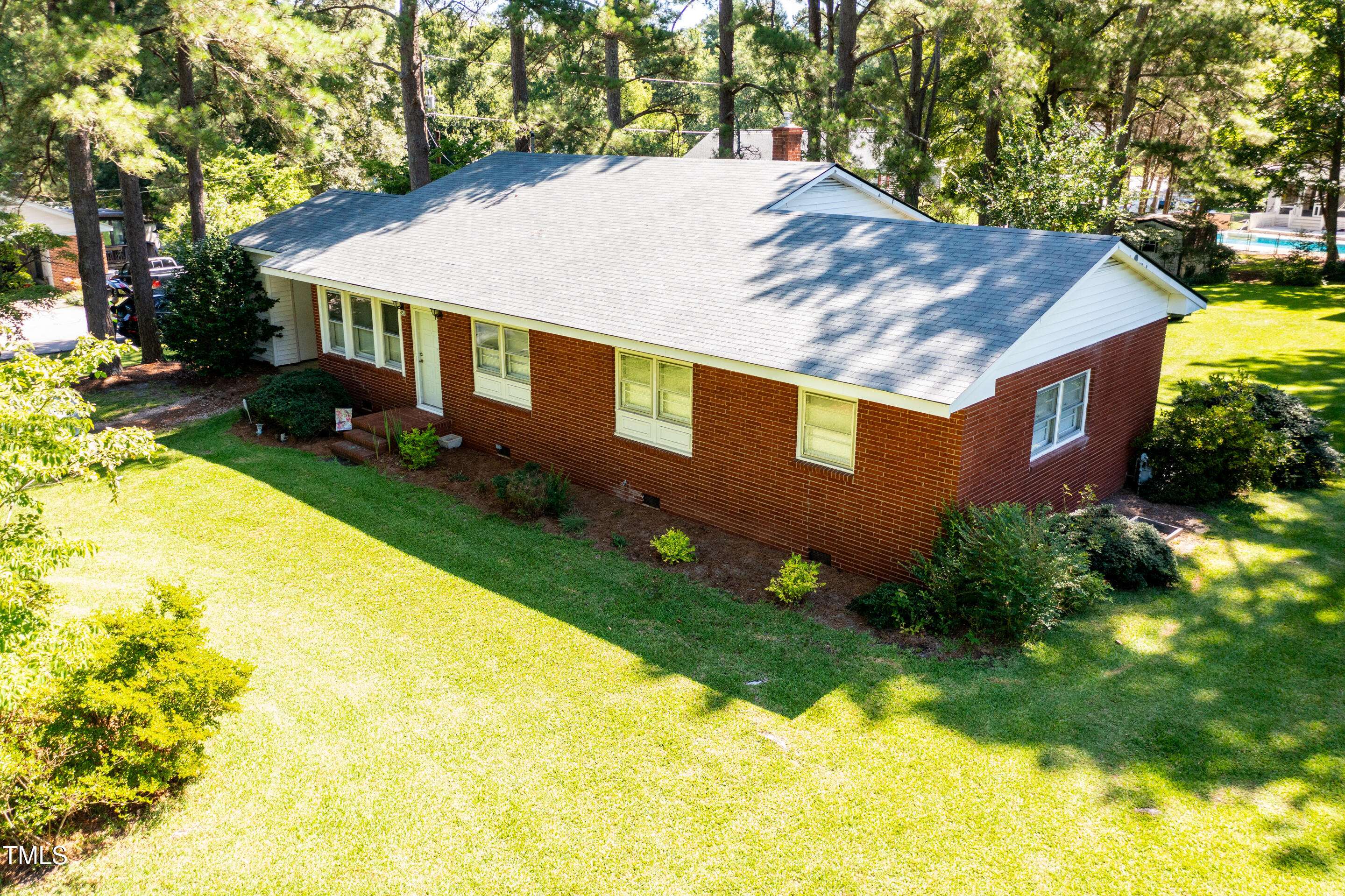 Wendell, NC 27591,452 N Main Street
