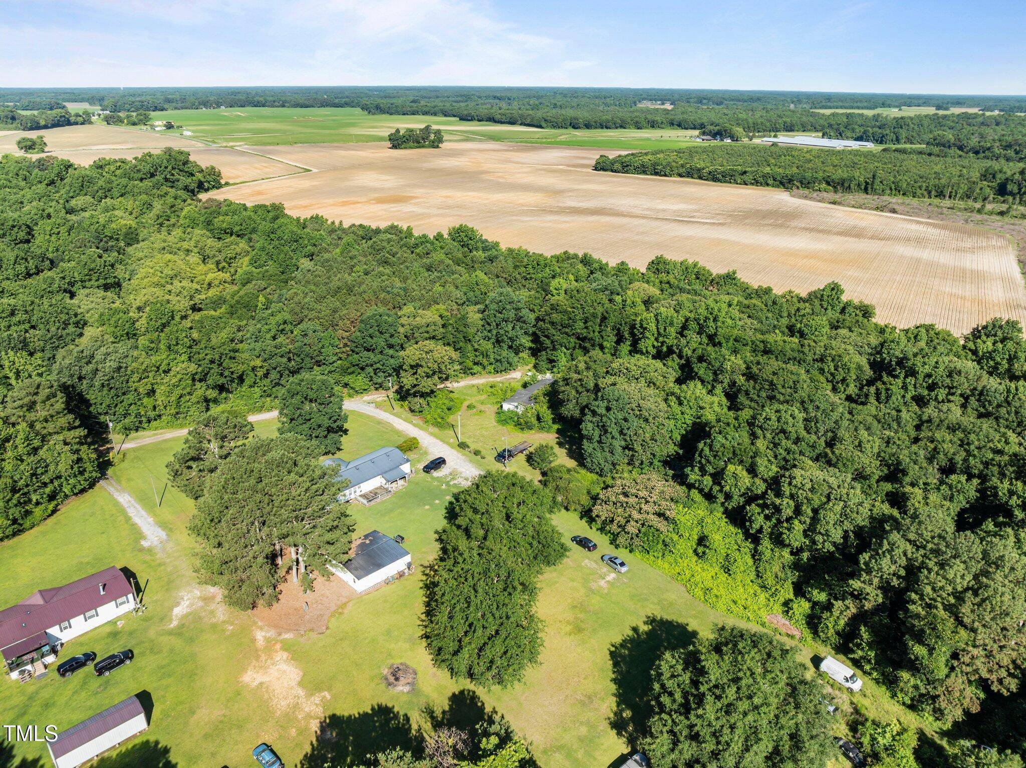 Stantonsburg, NC 27883,266 Holmes Lane