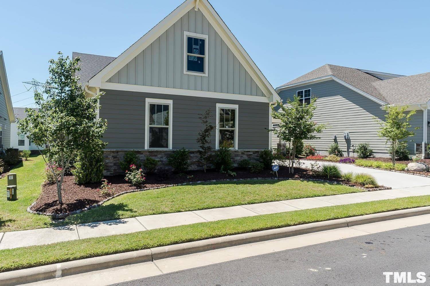 Chapel Hill, NC 27516,79 Copper Lantern Drive