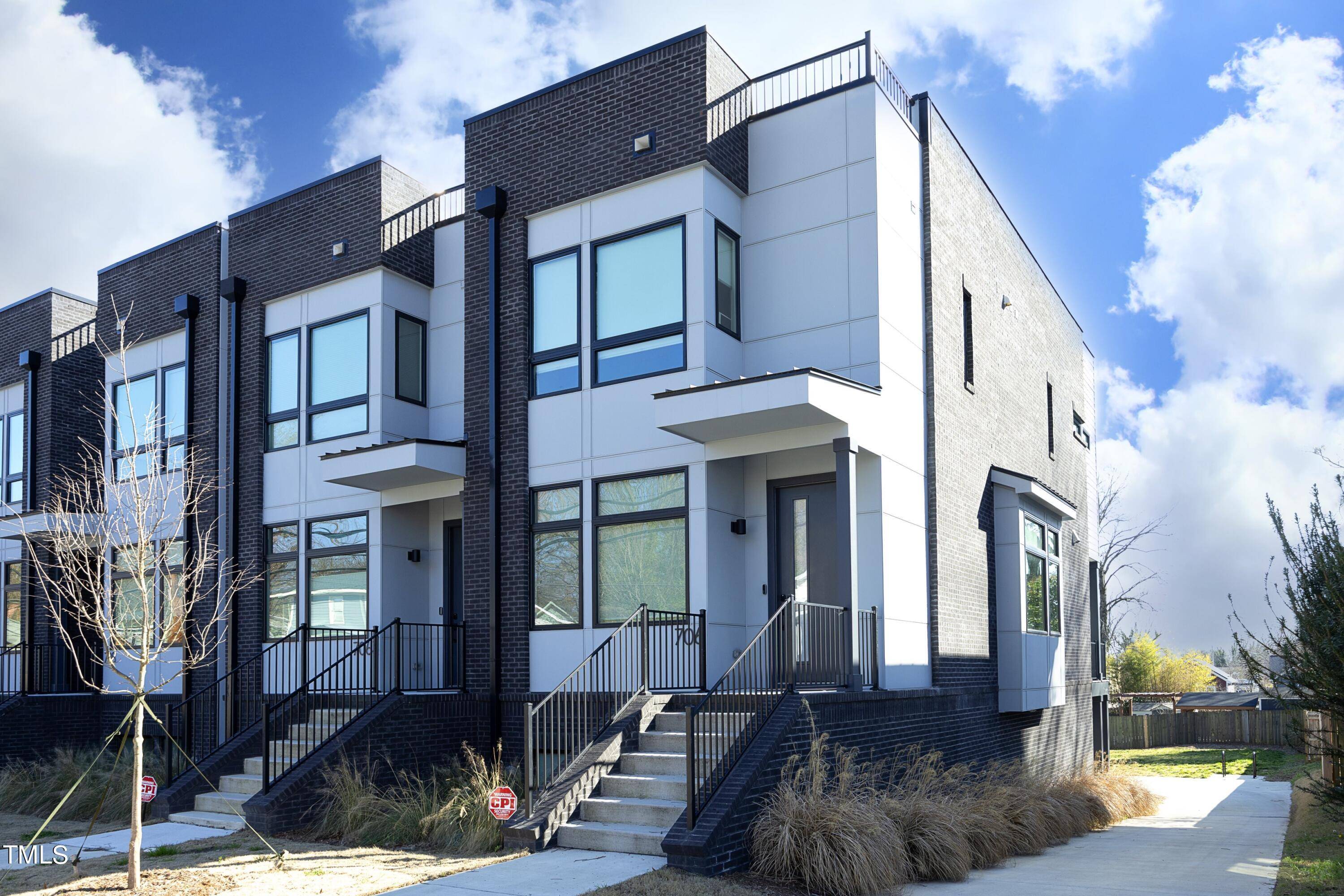 Raleigh, NC 27601,706 E Hargett Street