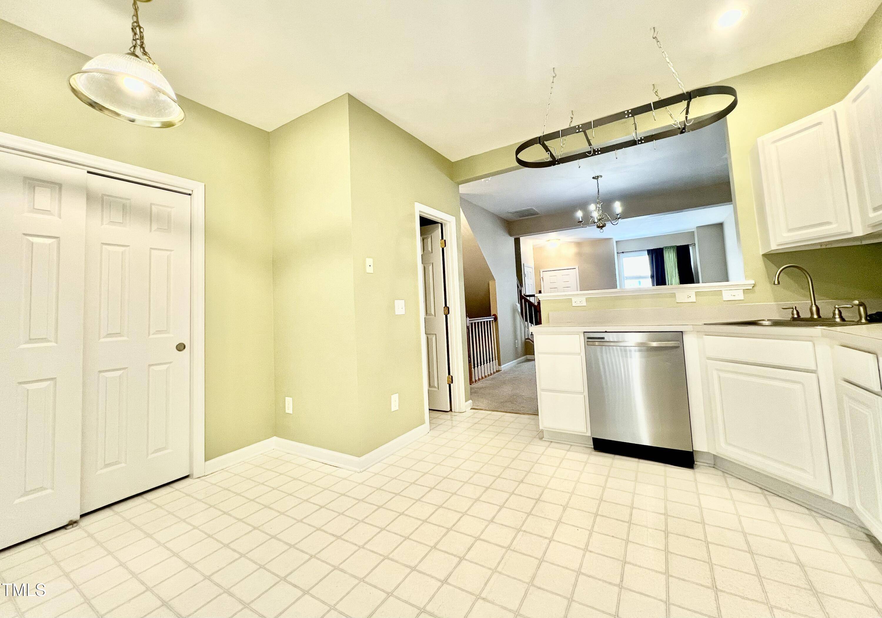 Raleigh, NC 27612,5419 Vista View Court