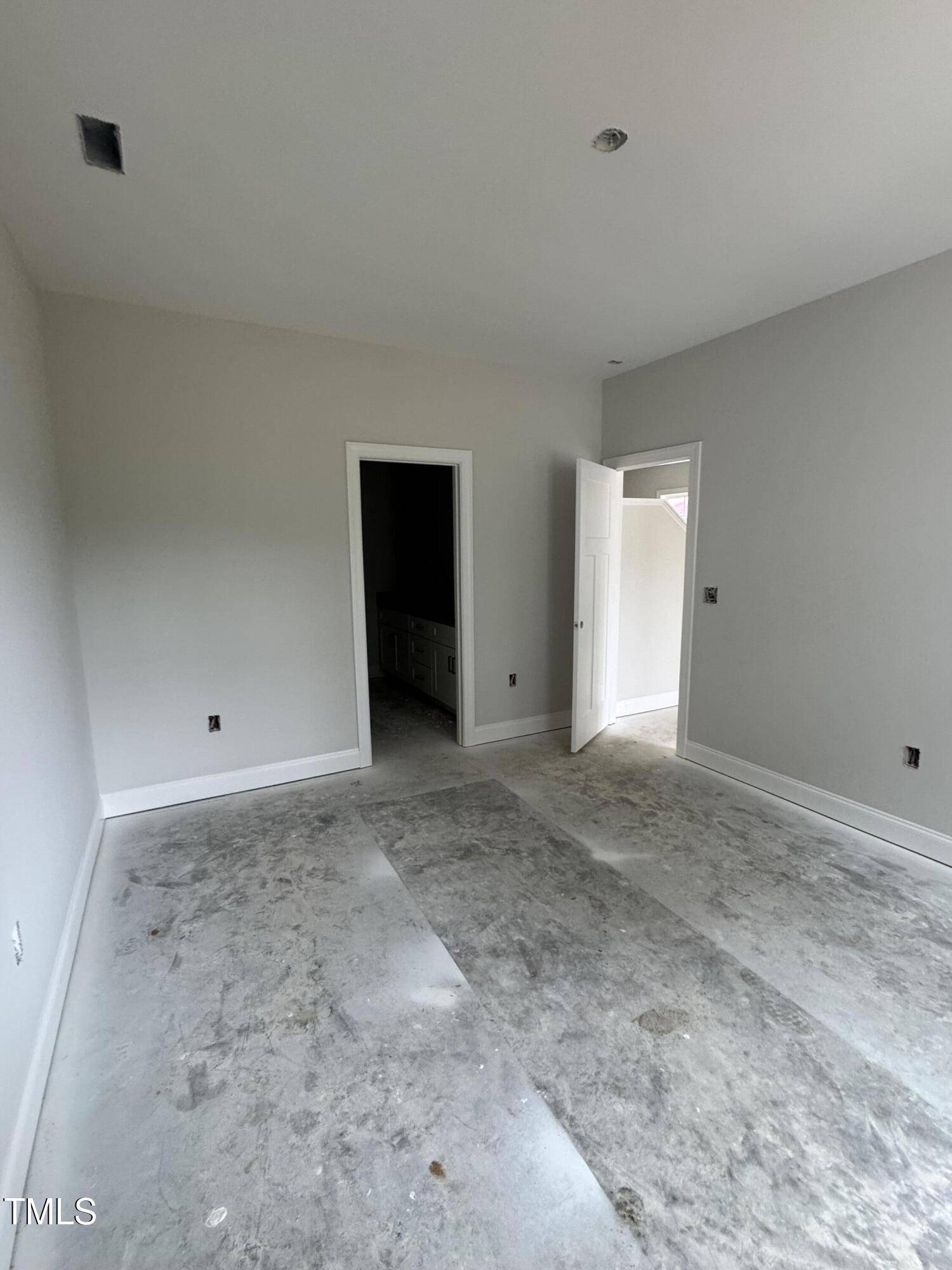 Four Oaks, NC 27524,207 S Main Street #B