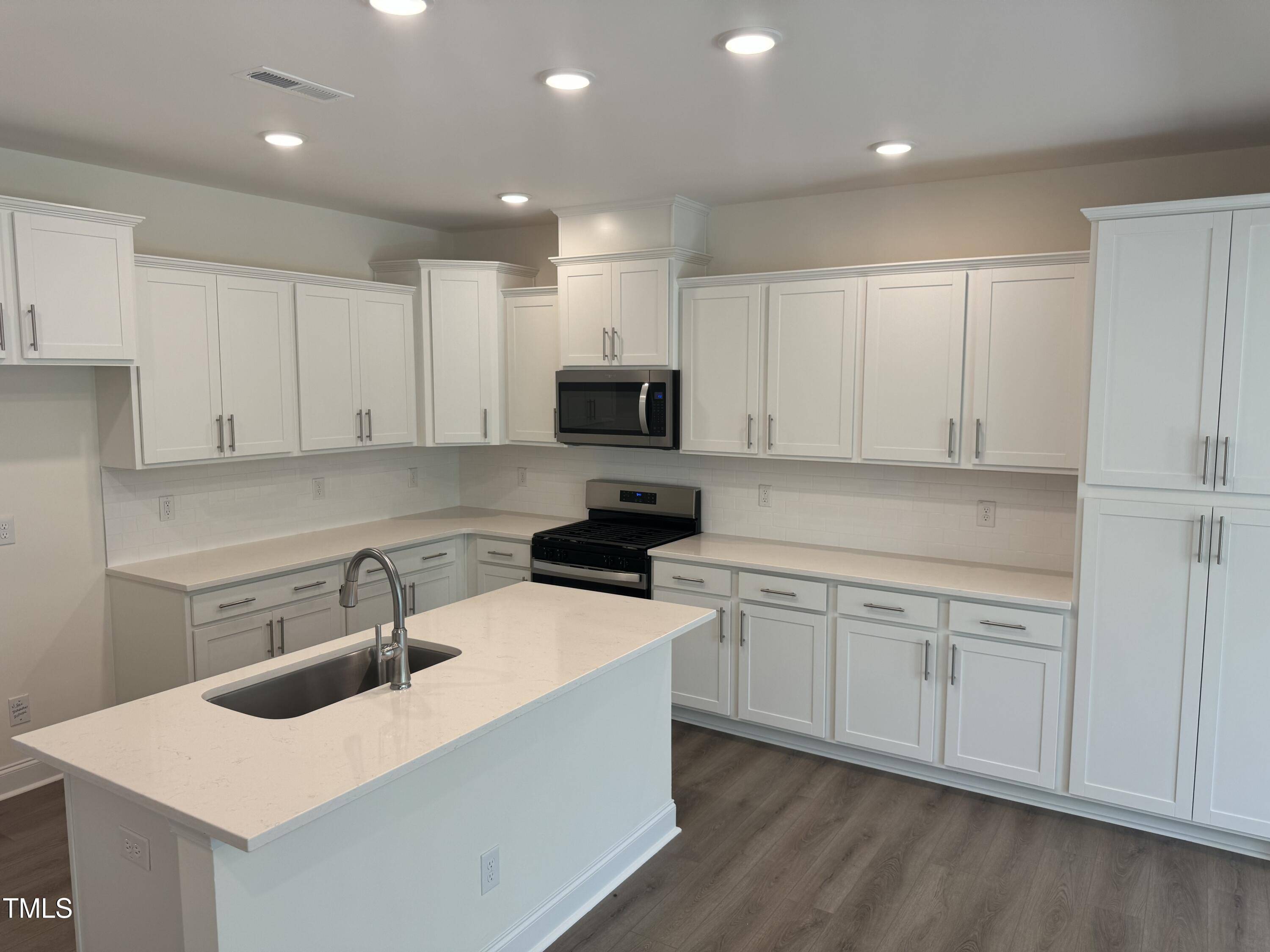 Fuquay Varina, NC 27526,817 Kensley Grove Lane ##16