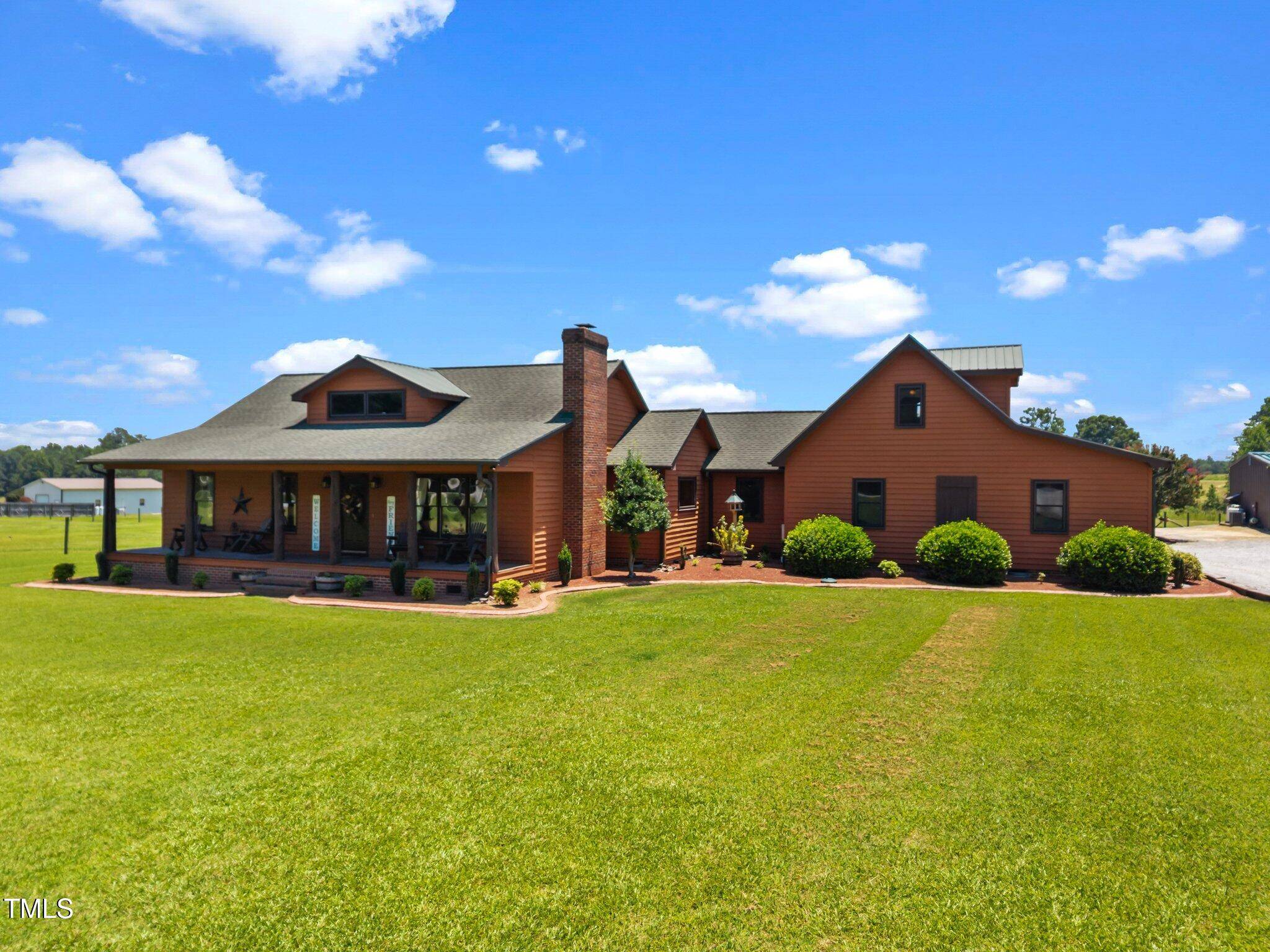 Coats, NC 27521,584 Mann Road