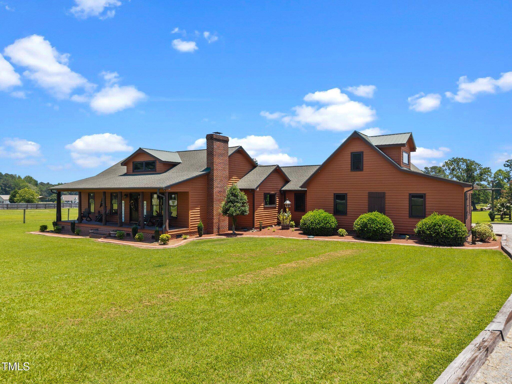 Coats, NC 27521,584 Mann Road