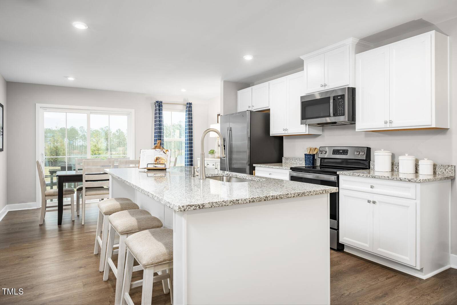 Fuquay Varina, NC 27526,23 Saintsbury Drive