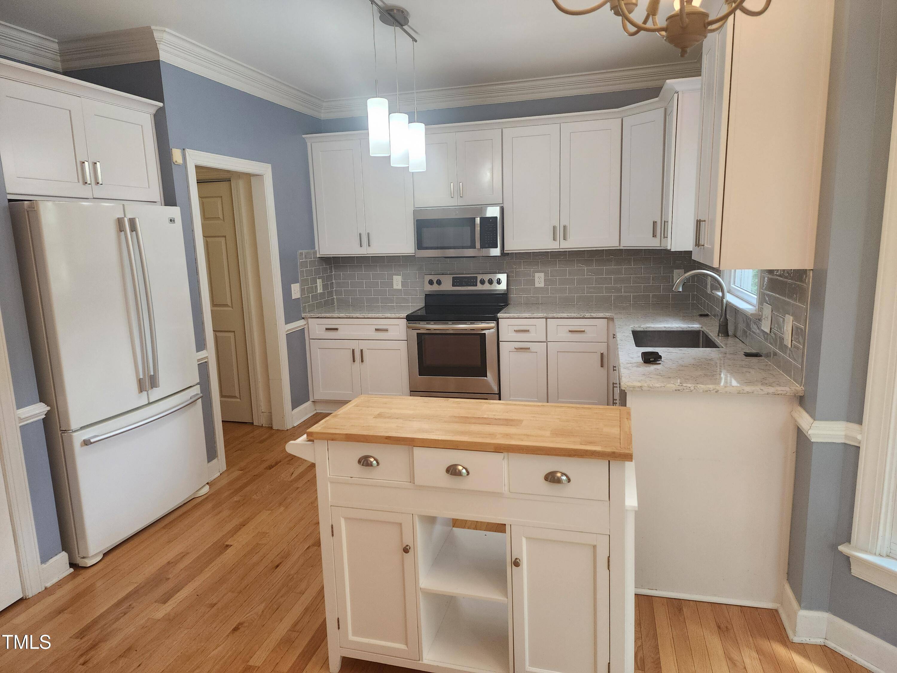 Cary, NC 27518,103 La Quinta Court