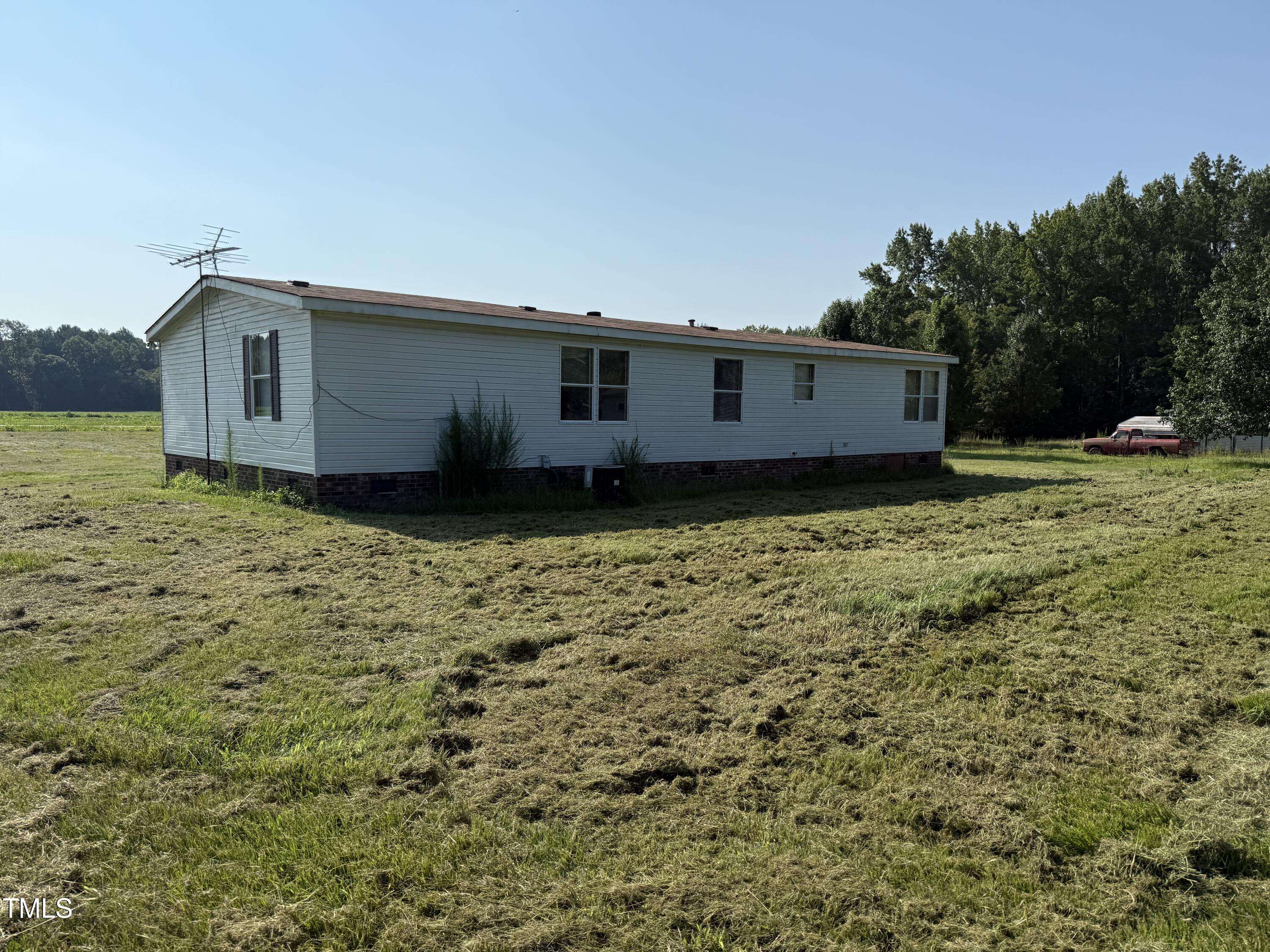 Pinetops, NC 27864,5967 Faith Baptist Church Road