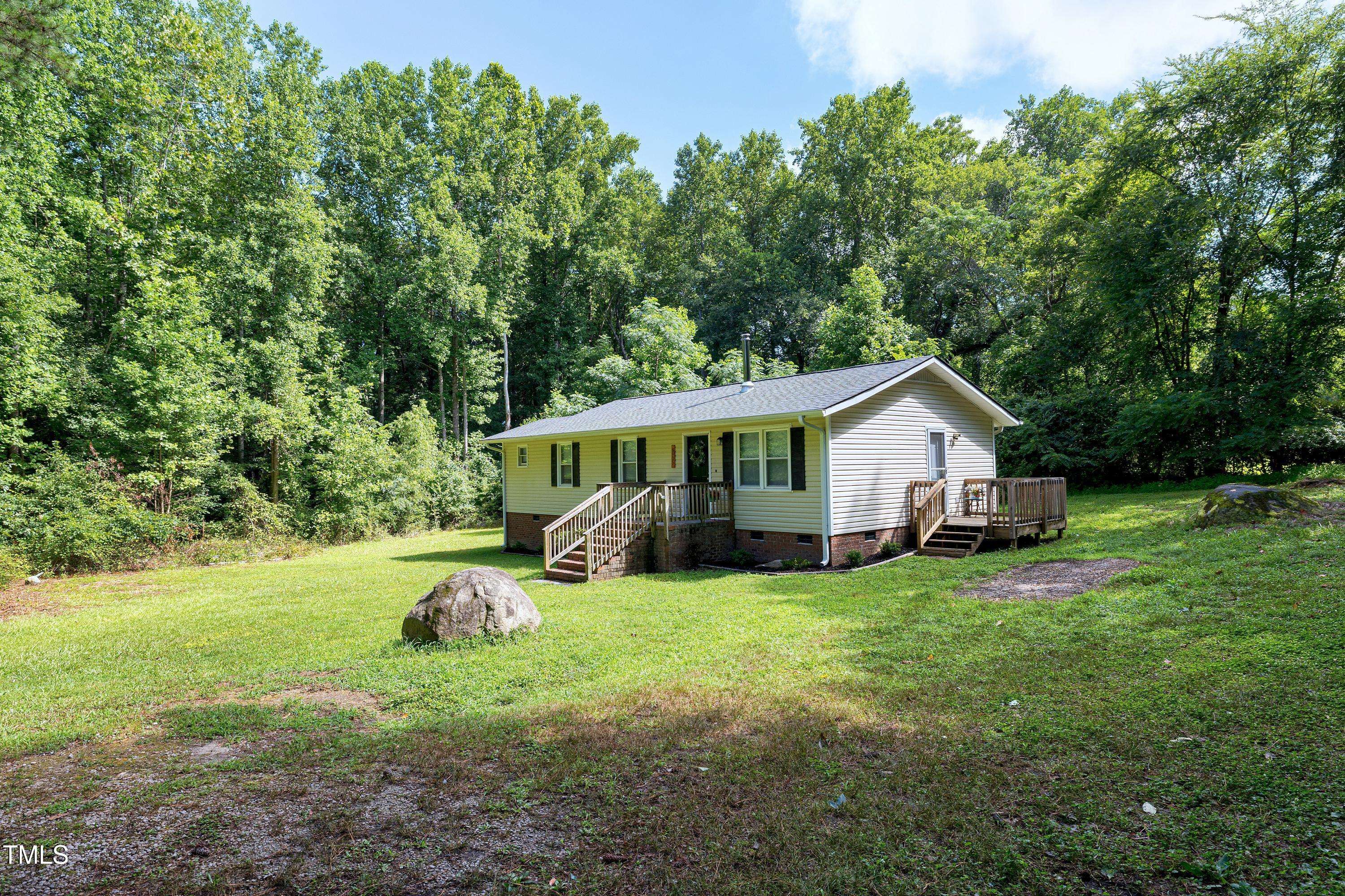 Zebulon, NC 27597,8905 Dukes Lake Road