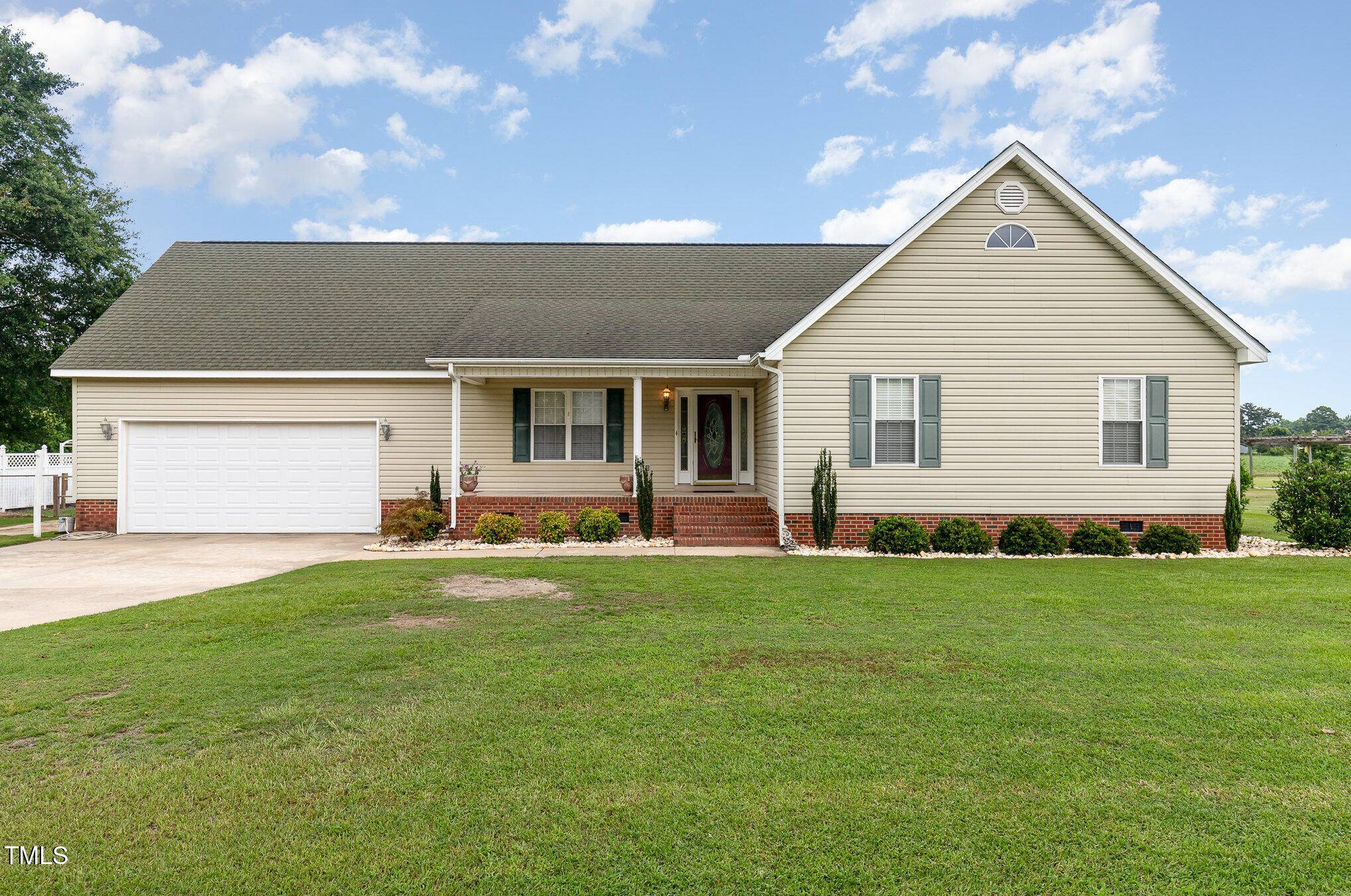 Roseboro, NC 28382,260 Naylor School Road