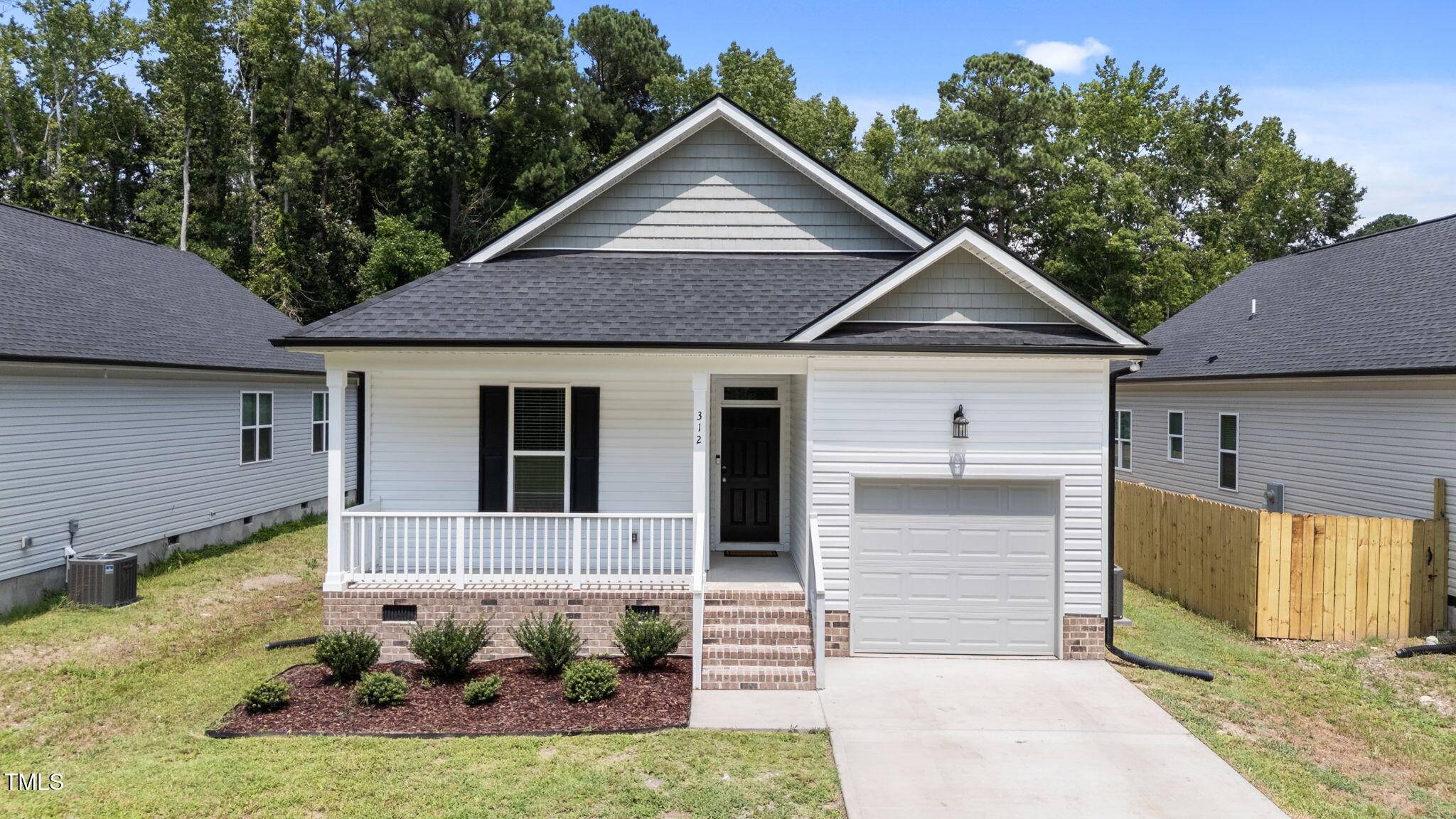 Kenly, NC 27542,312 E Yukon Street