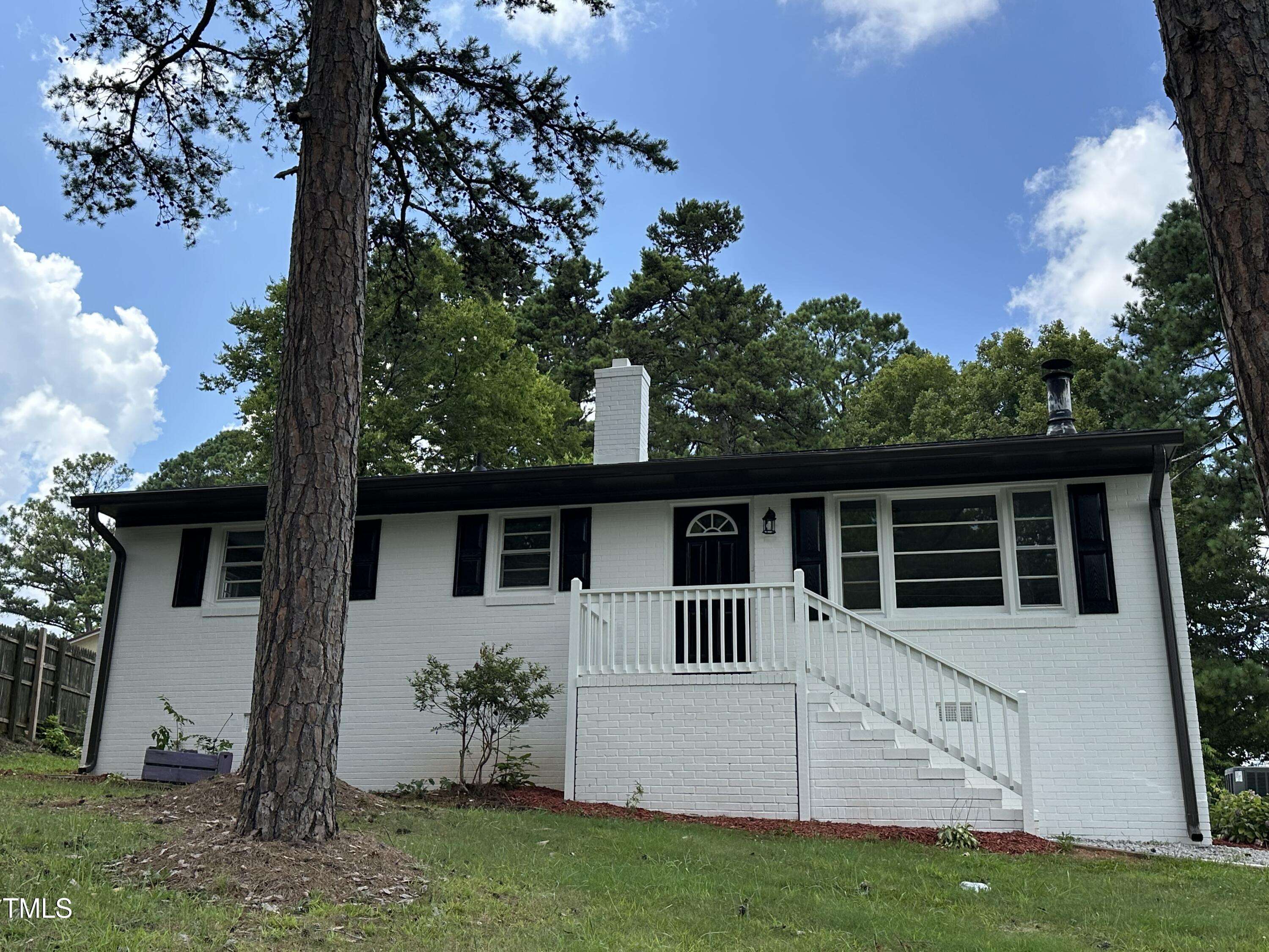 Henderson, NC 27536,1220 Roanoke Avenue