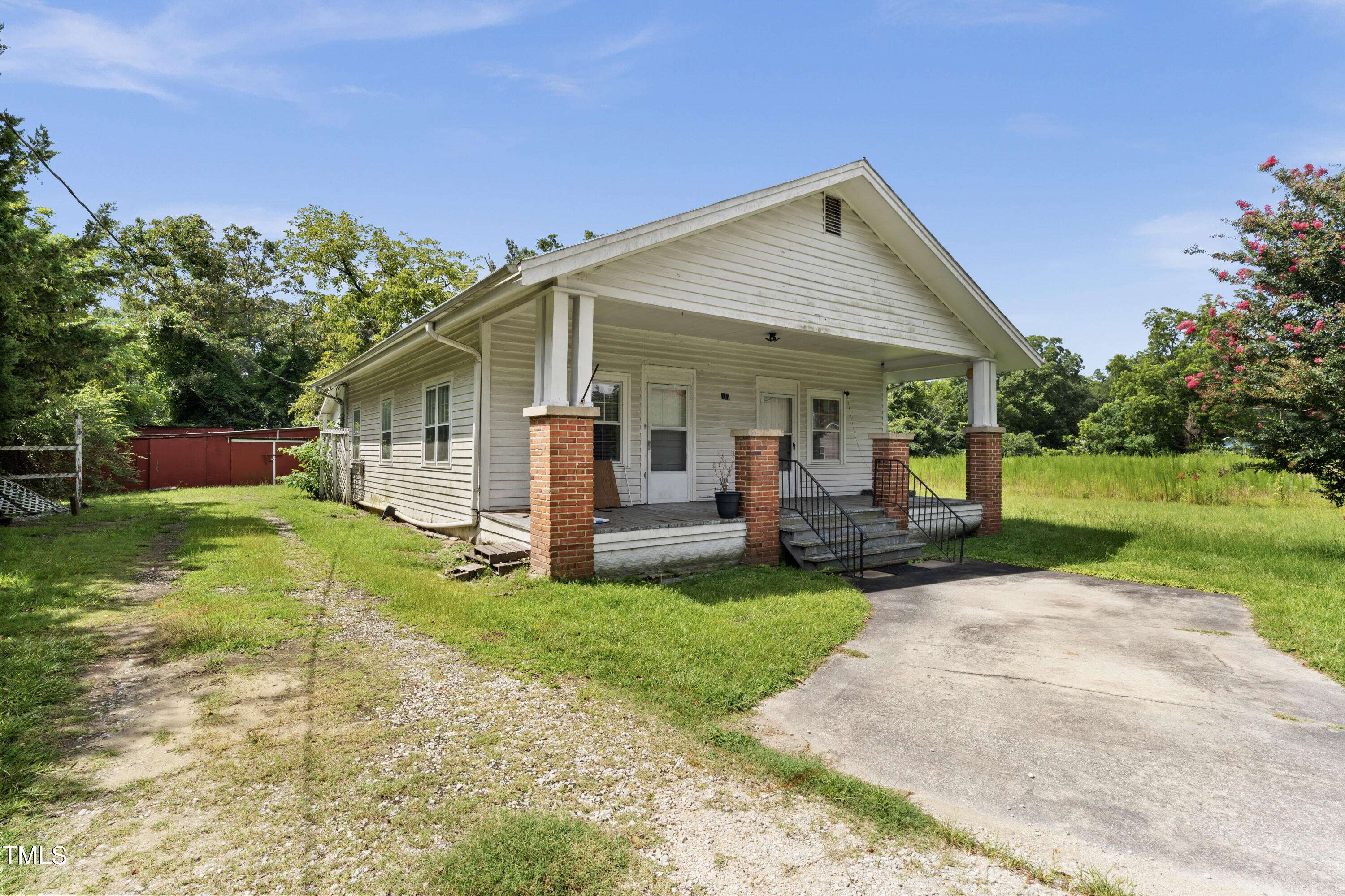 Magnolia, NC 28453,447 W Main Street