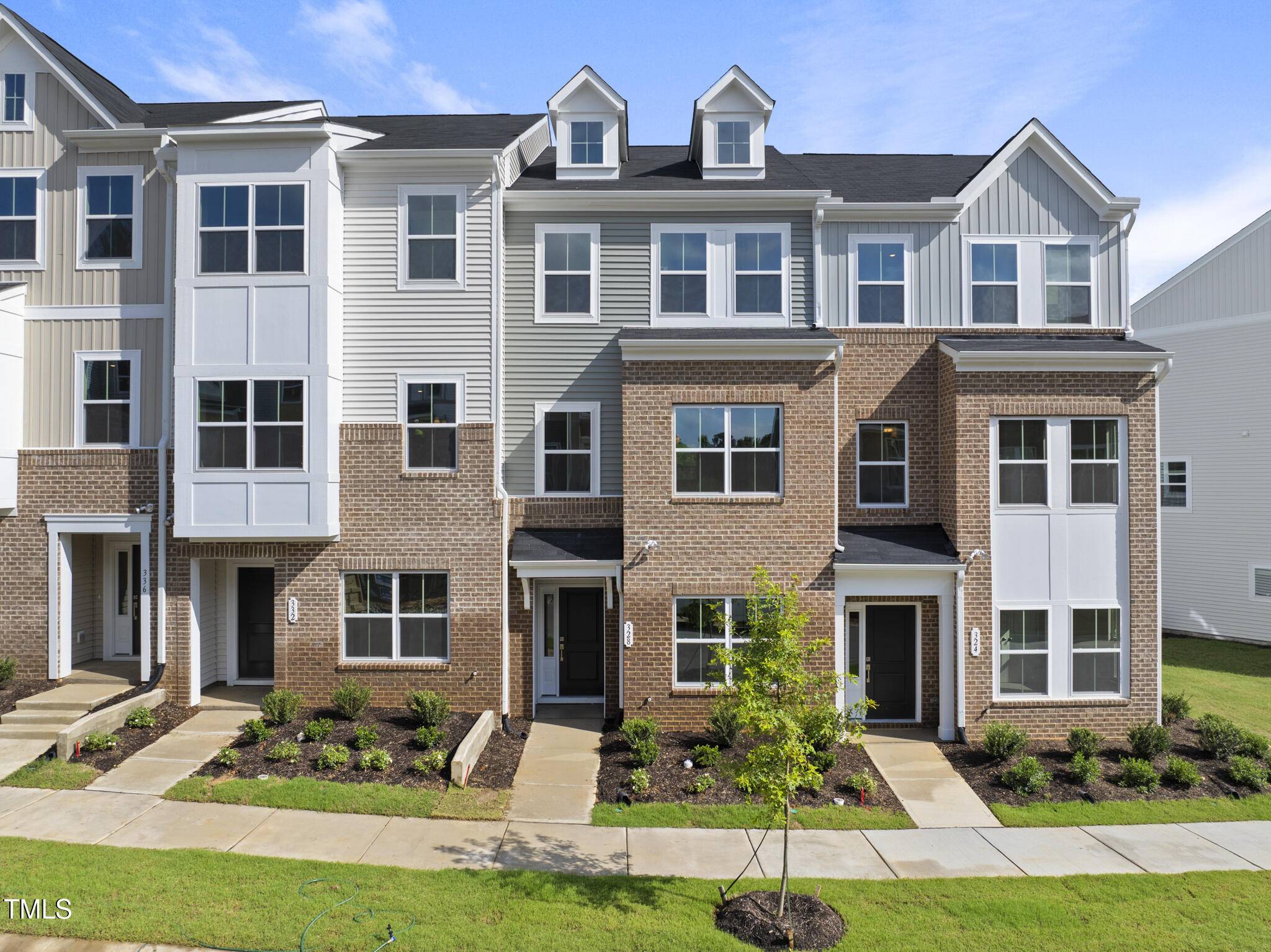 Garner, NC 27529,328 Chesapeake Commons Street #142