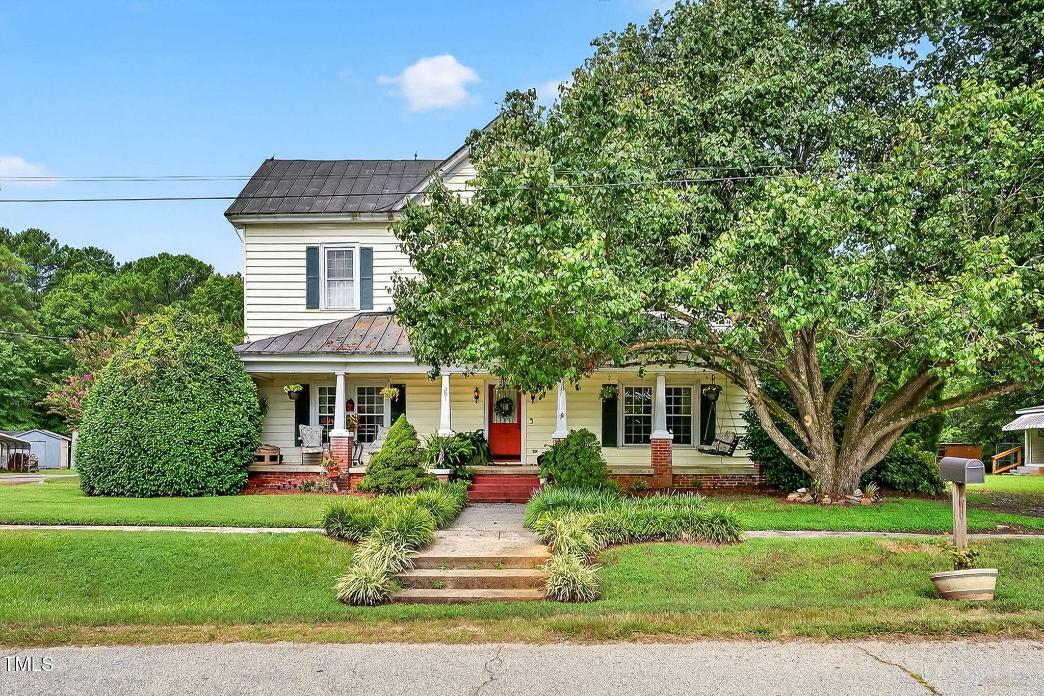 Spring Hope, NC 27882,301 2nd Street