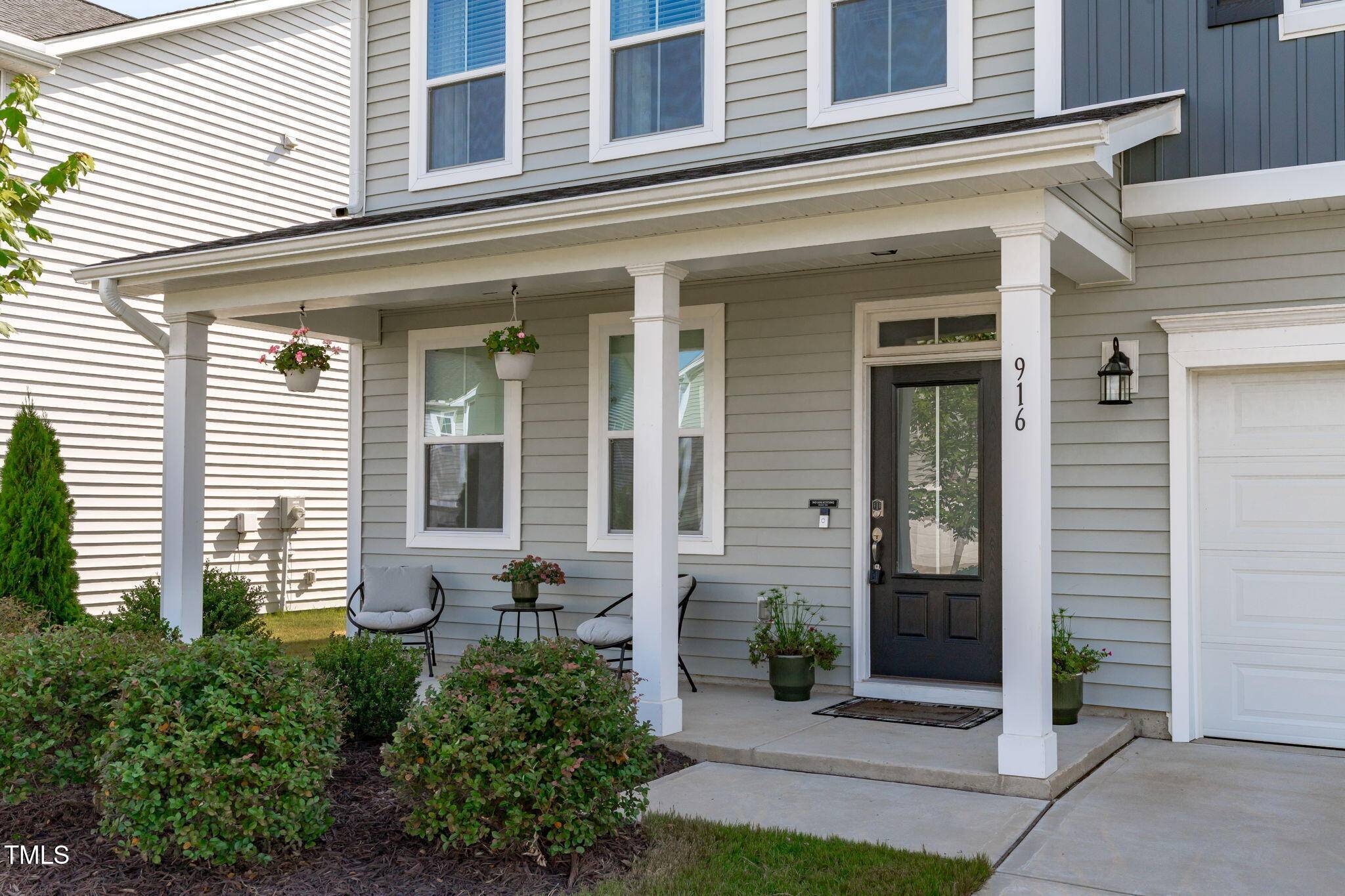 Holly Springs, NC 27540,916 Briar Gate Drive