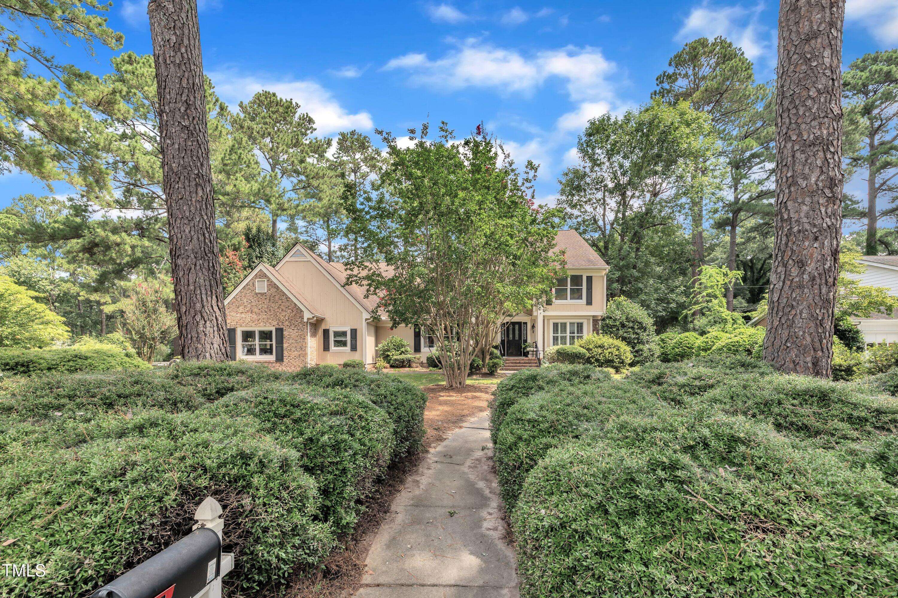 Smithfield, NC 27577,214 W Stevens Street