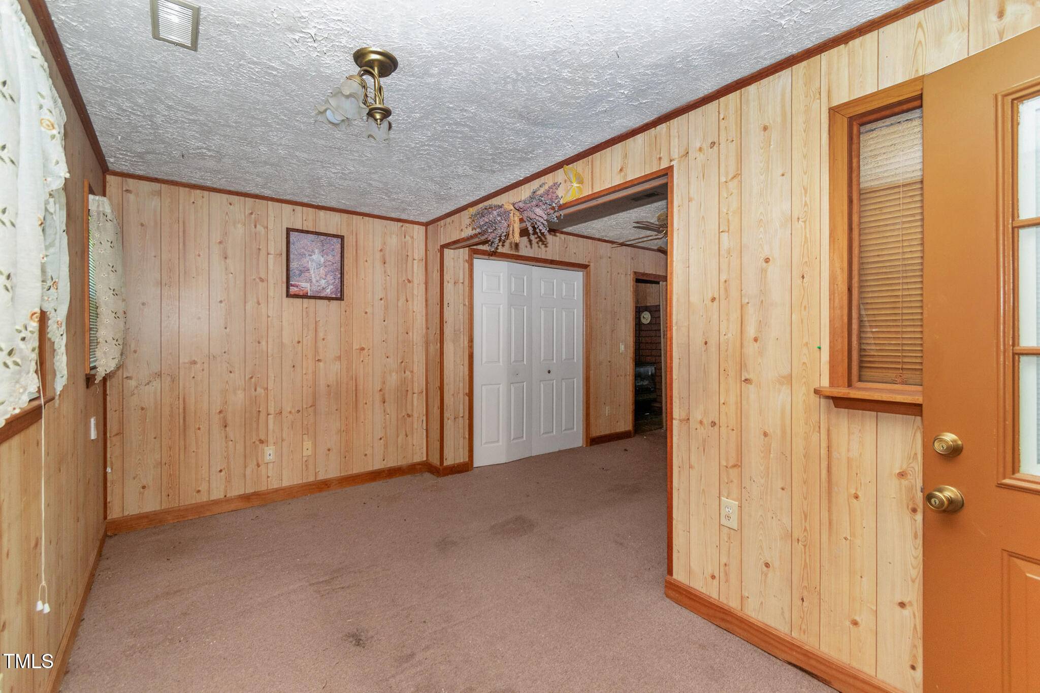 Lenoir, NC 28645,811 Queens Street