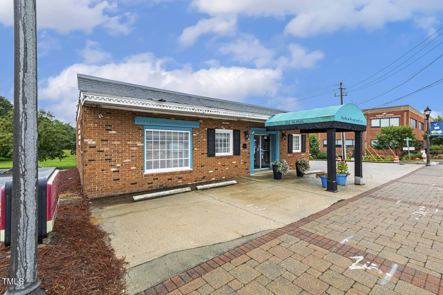 Fuquay Varina, NC 27526,202 N Main Street