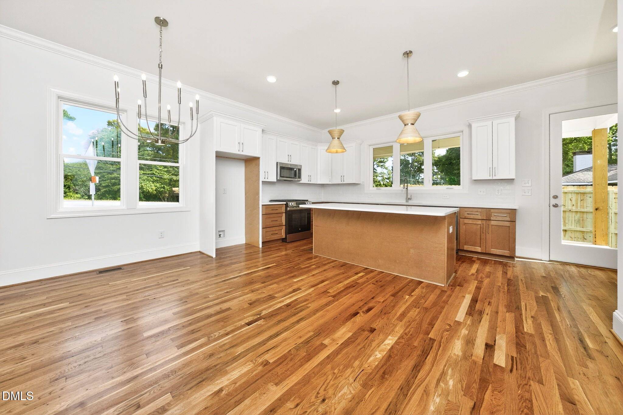 Raleigh, NC 27606,901 Deboy Street