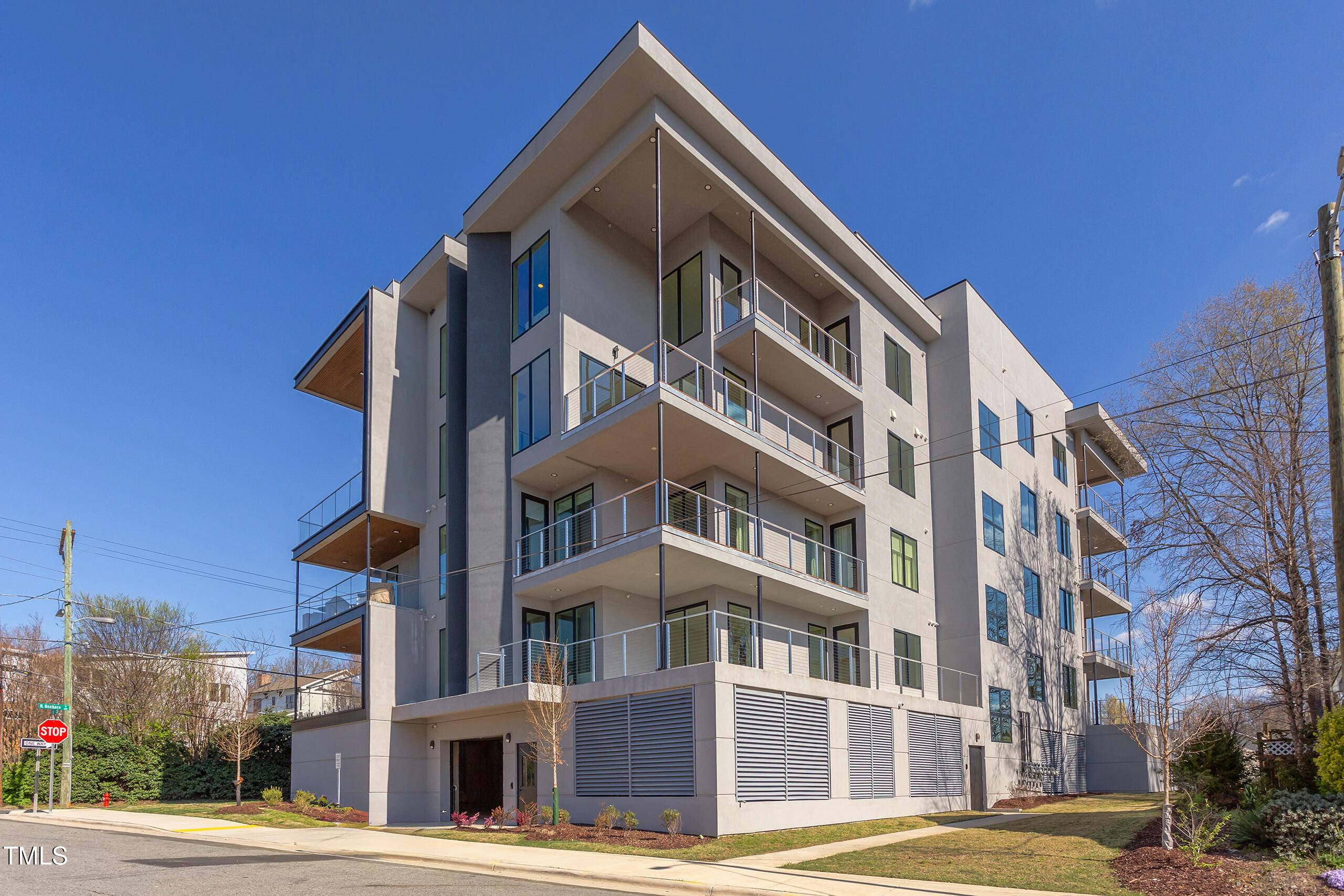 Durham, NC 27701,620 N Roxboro Street #24