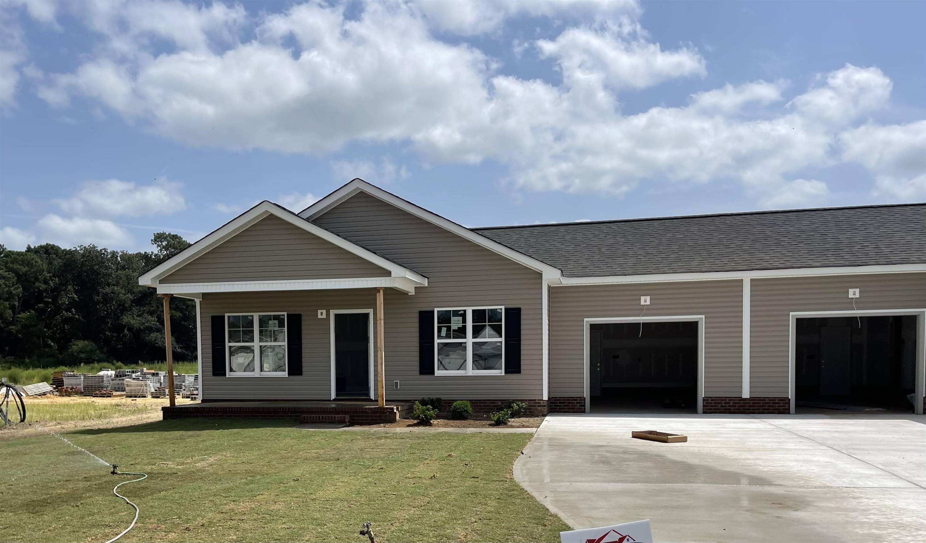 Four Oaks, NC 27524,66 Kevior Avenue