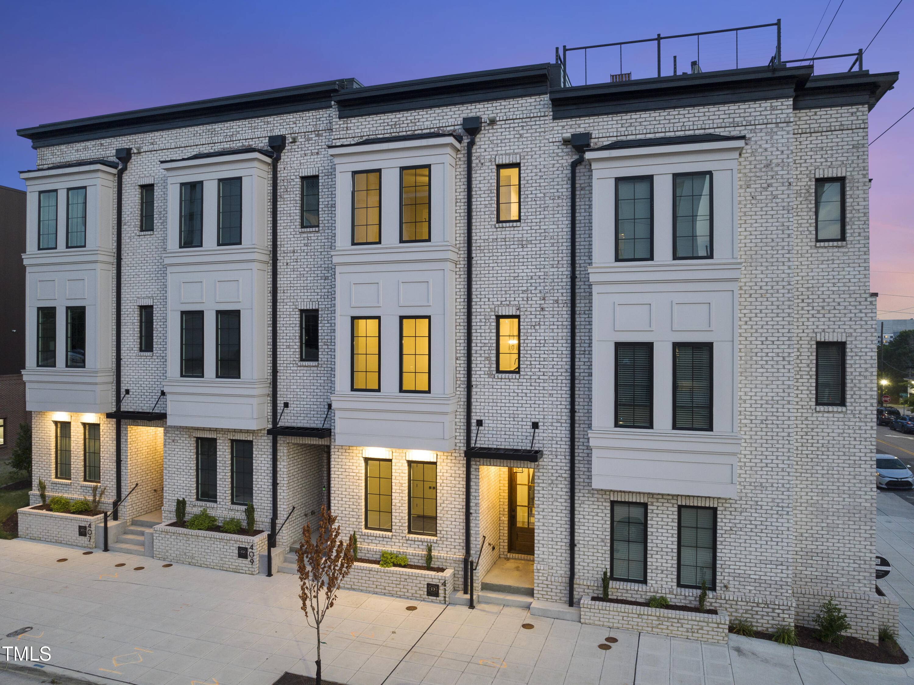 Raleigh, NC 27601,411 W Lenoir Street