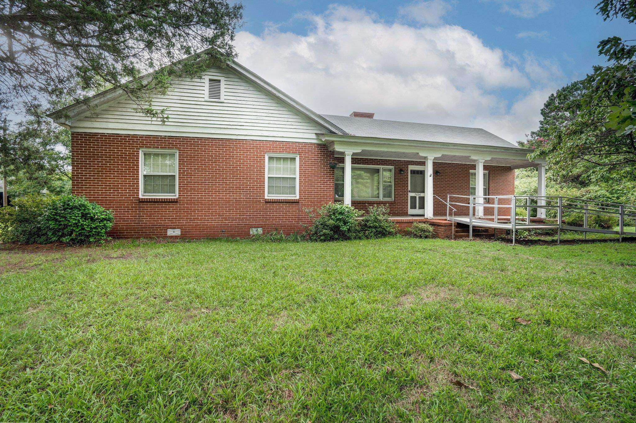 Stantonsburg, NC 27883,7026 Church Street