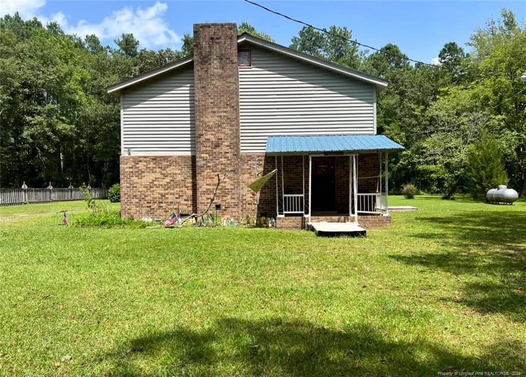 Maxton, NC 28364,191 Snoopy Road