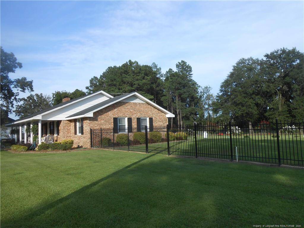 Red Springs, NC 28377,52 N Hill Street Road