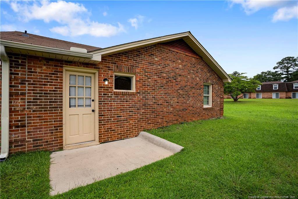Fayetteville, NC 28303,214 Crabapple Circle
