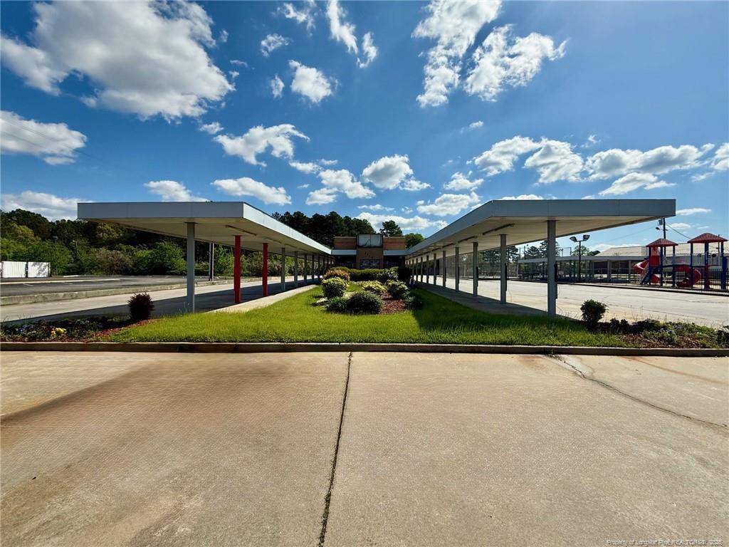 Fayetteville, NC 28303,5846 Yadkin Road